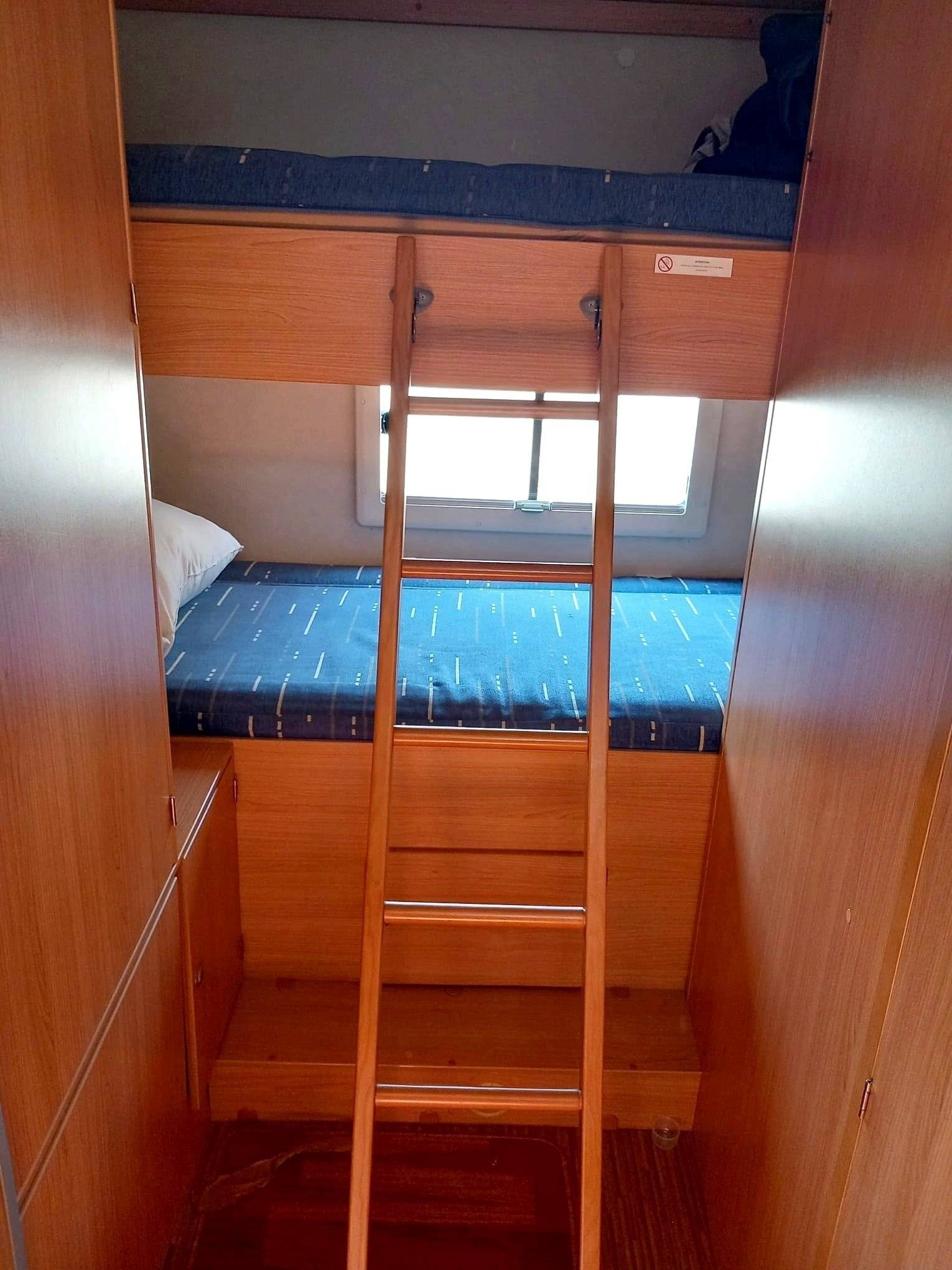 Couchages Fiat Ducato 120 Multijet - Yescapa