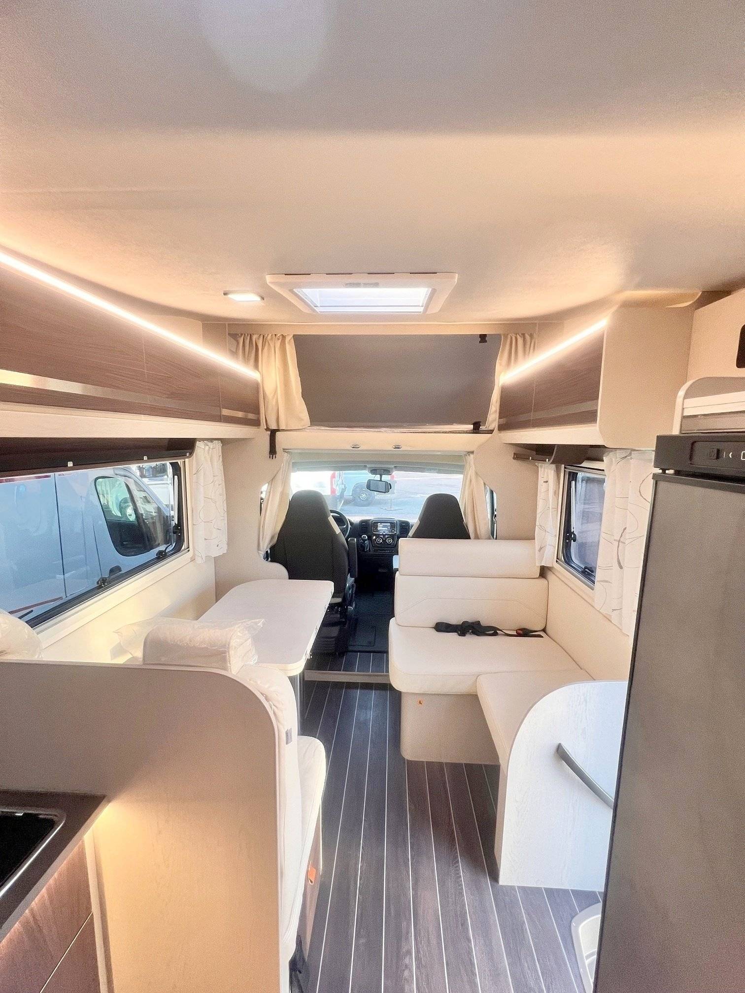 Dinette Fiat - Yescapa
