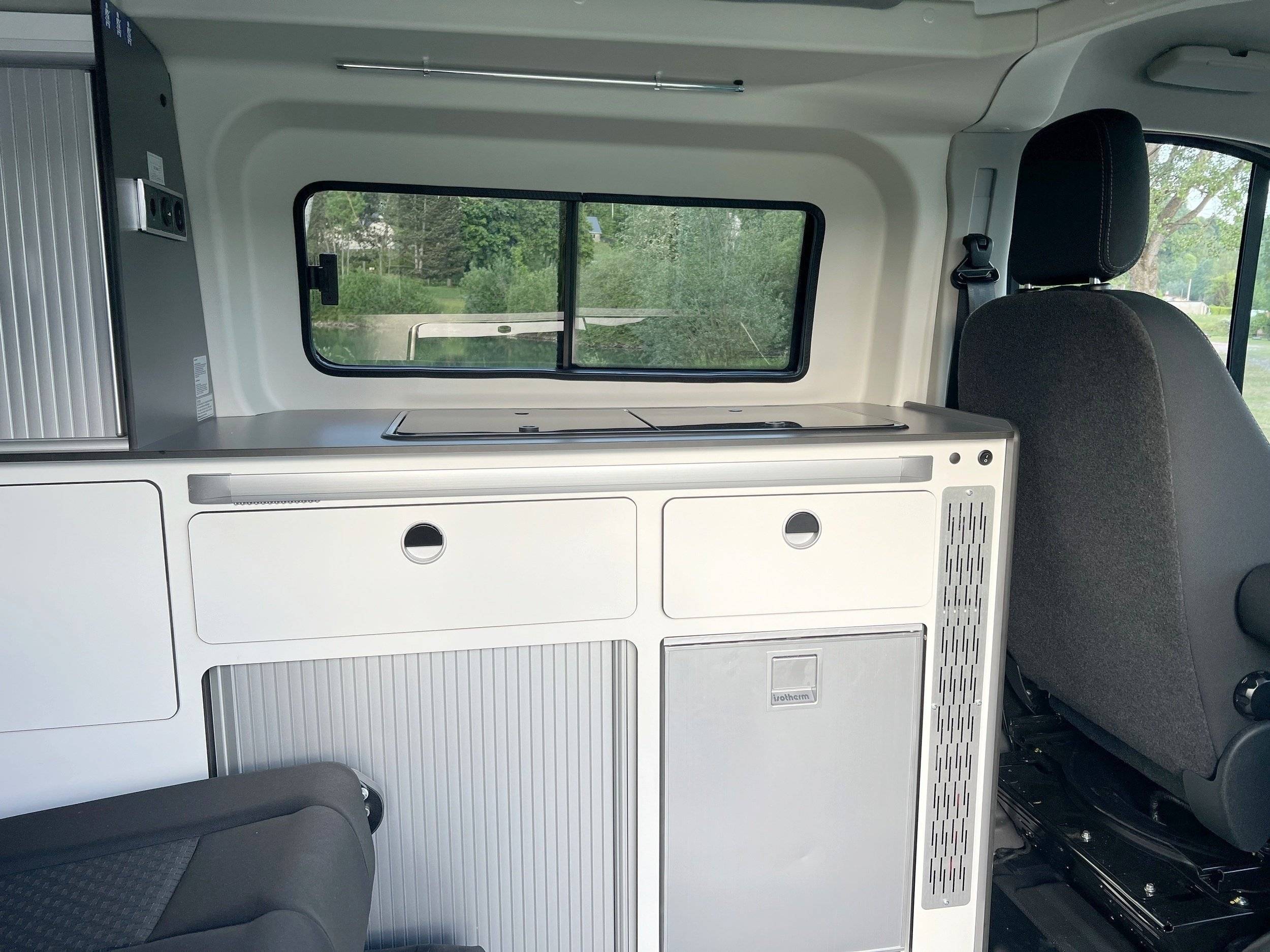 Karmann Mobil Ford Transit Custom