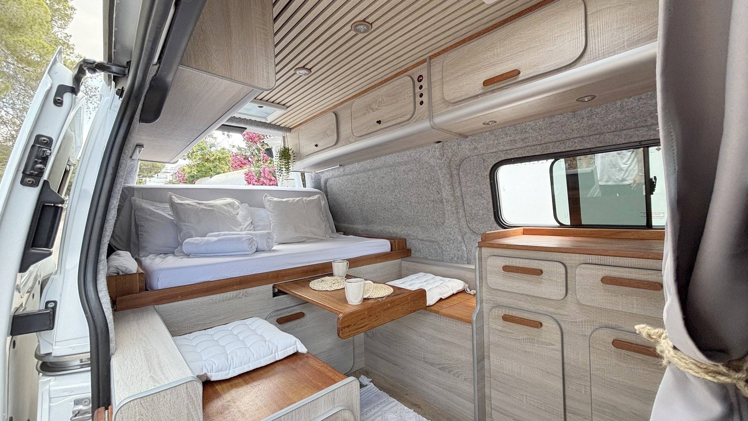 Custo Van Ford Transit