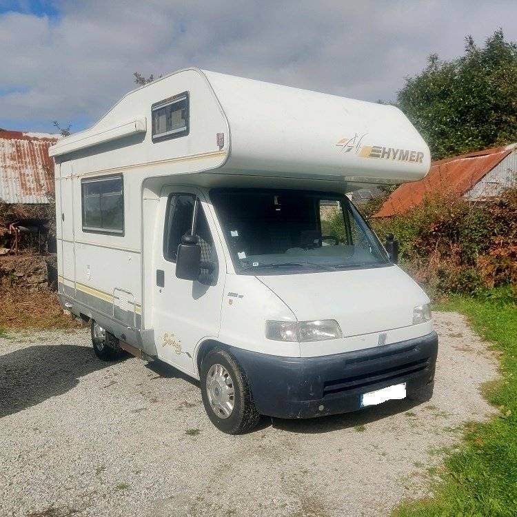 Vista frontale a ¾ Fiat Fiat ducato - Yescapa
