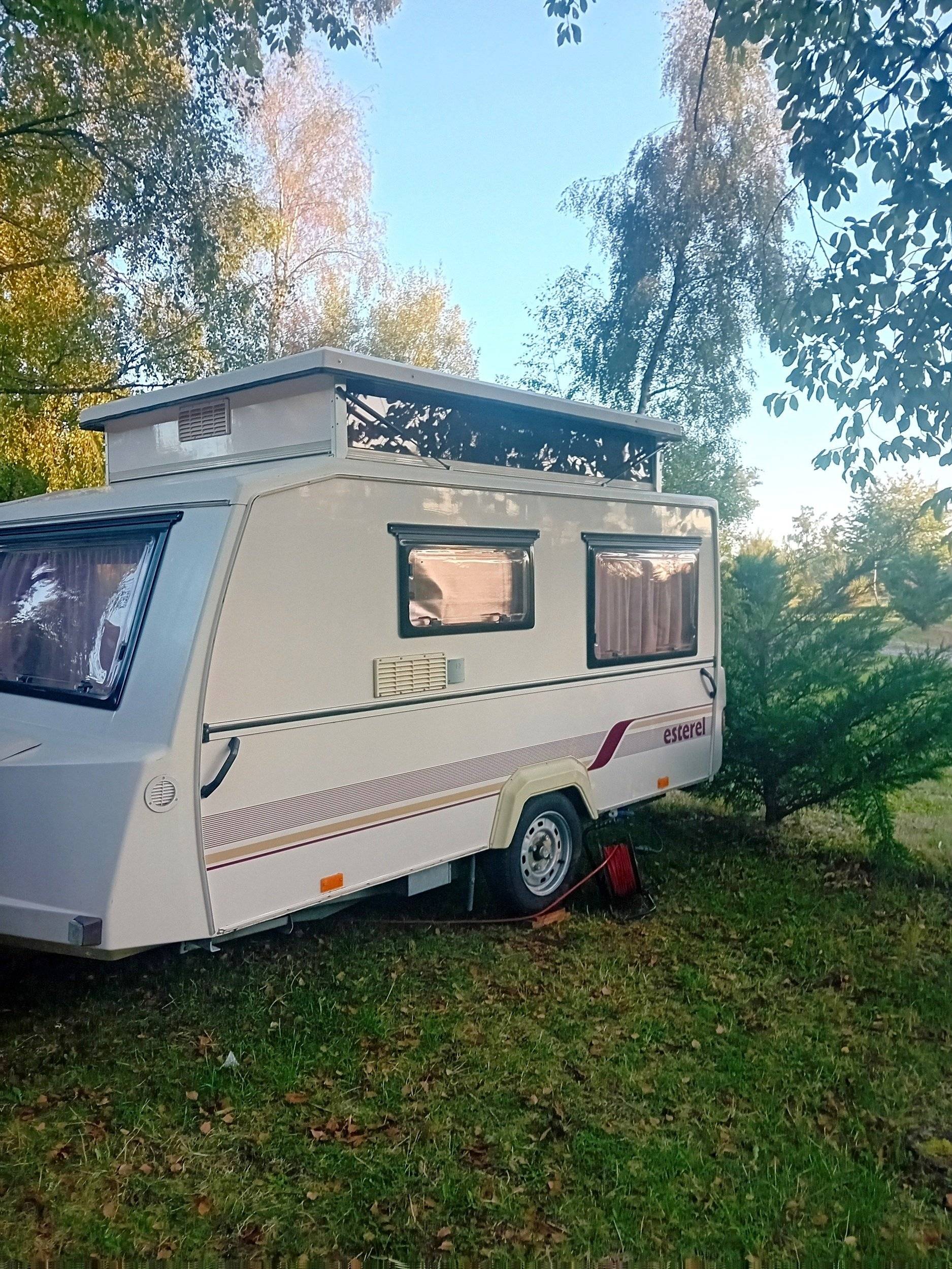 Fahrerbereich Esterel - Yescapa