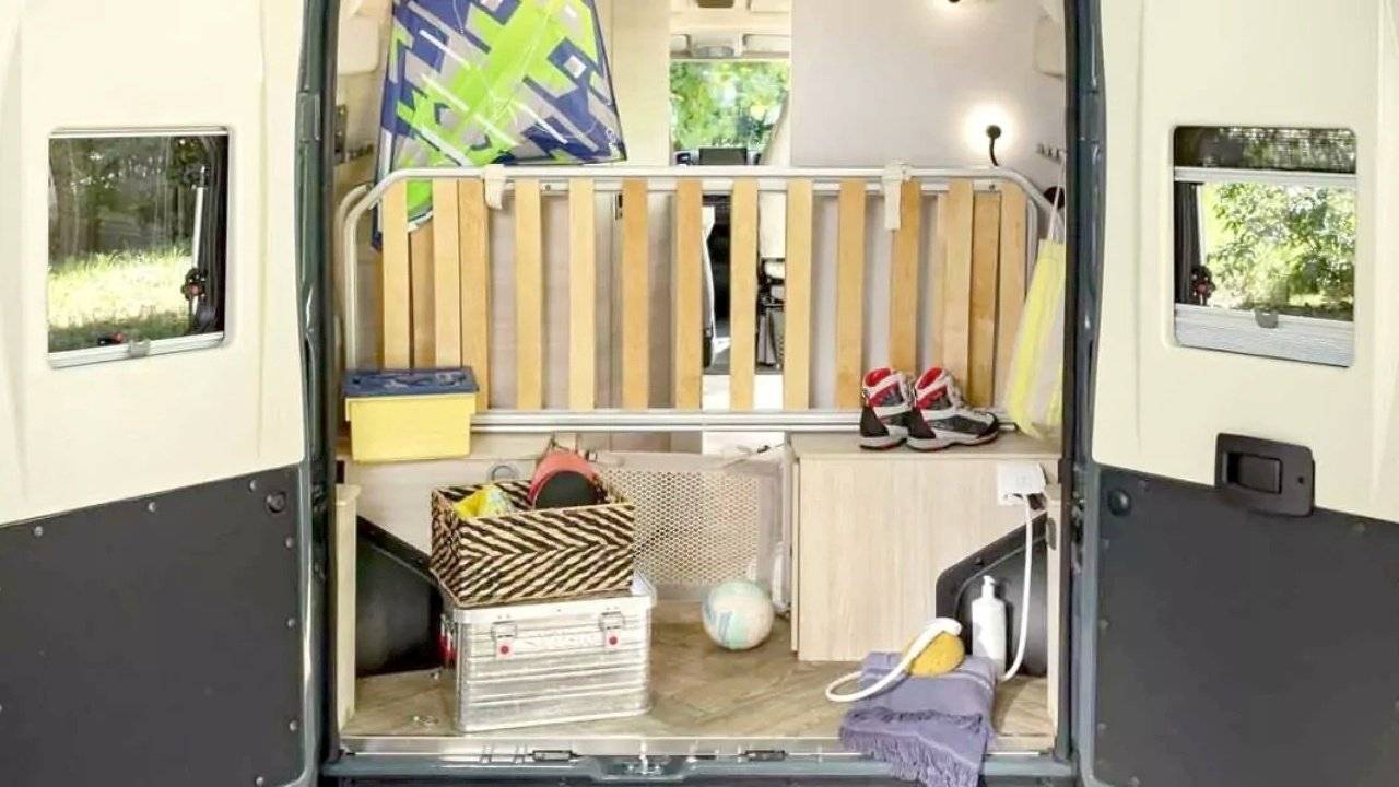 Challenger CHALLENGER F&S