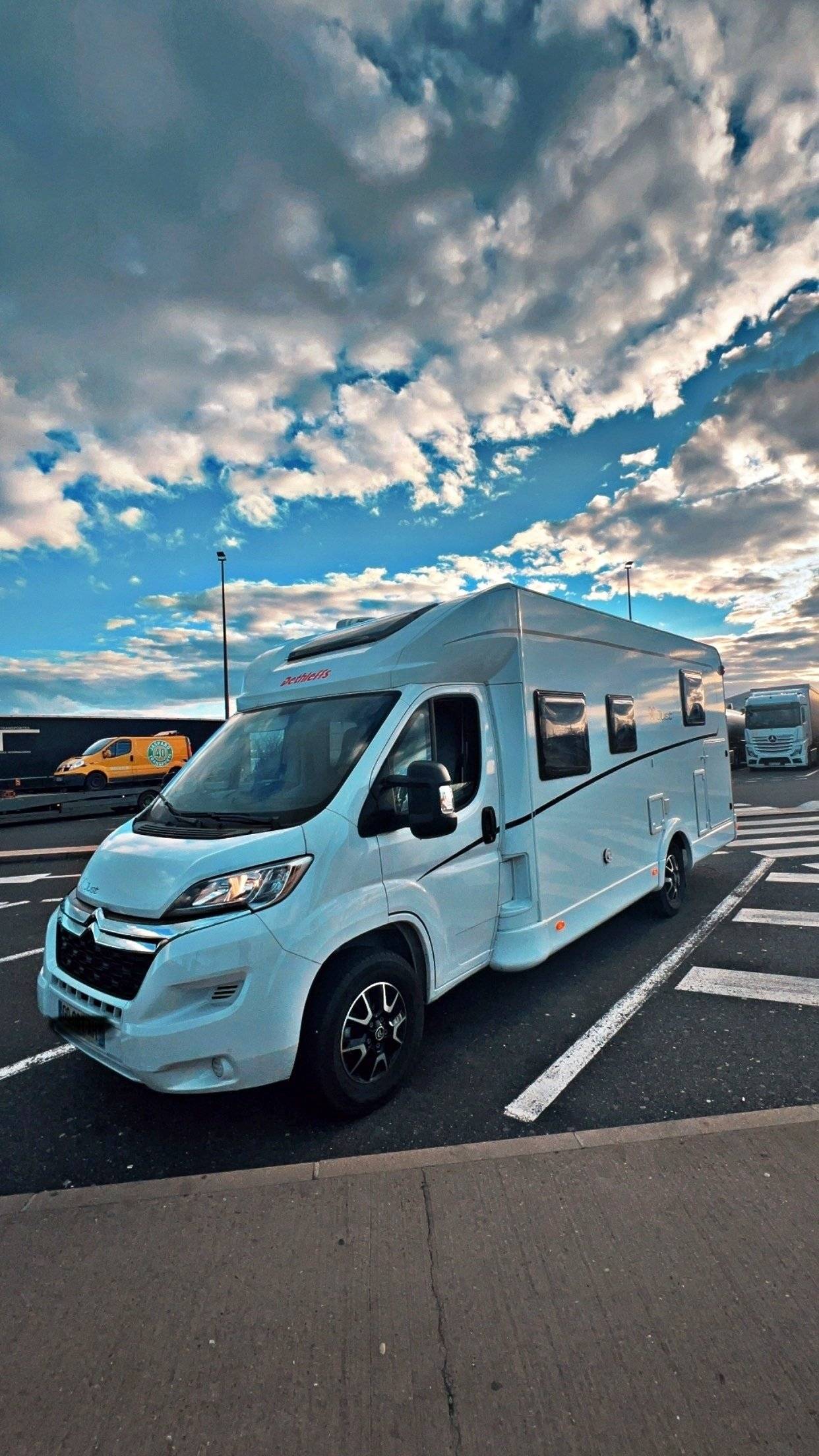 Dethleffs Dethleffs TREND 7057 DBL