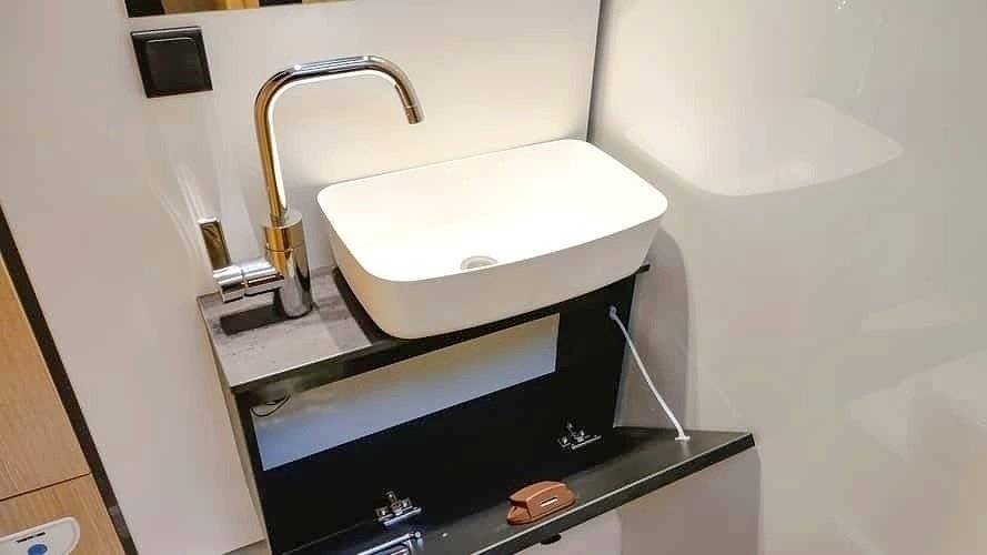 Sunlight ford transit