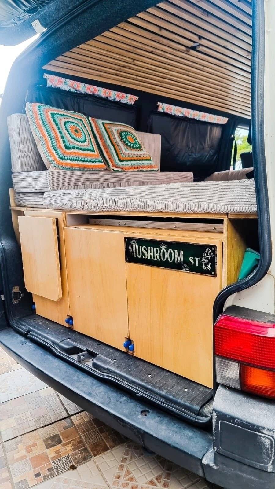 Volkswagen Transporter T4 2.4D