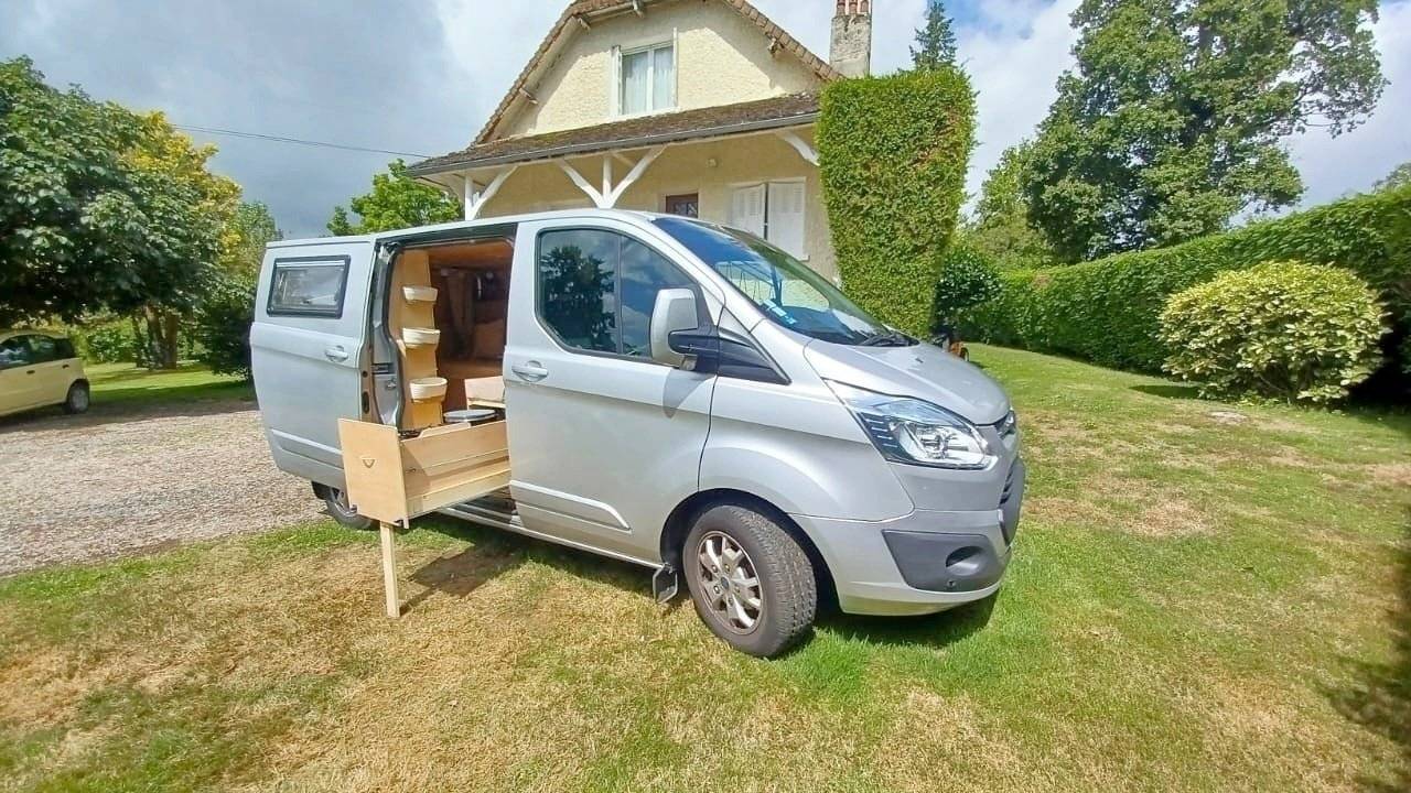 FORD Custom 2,0 l 130 ch