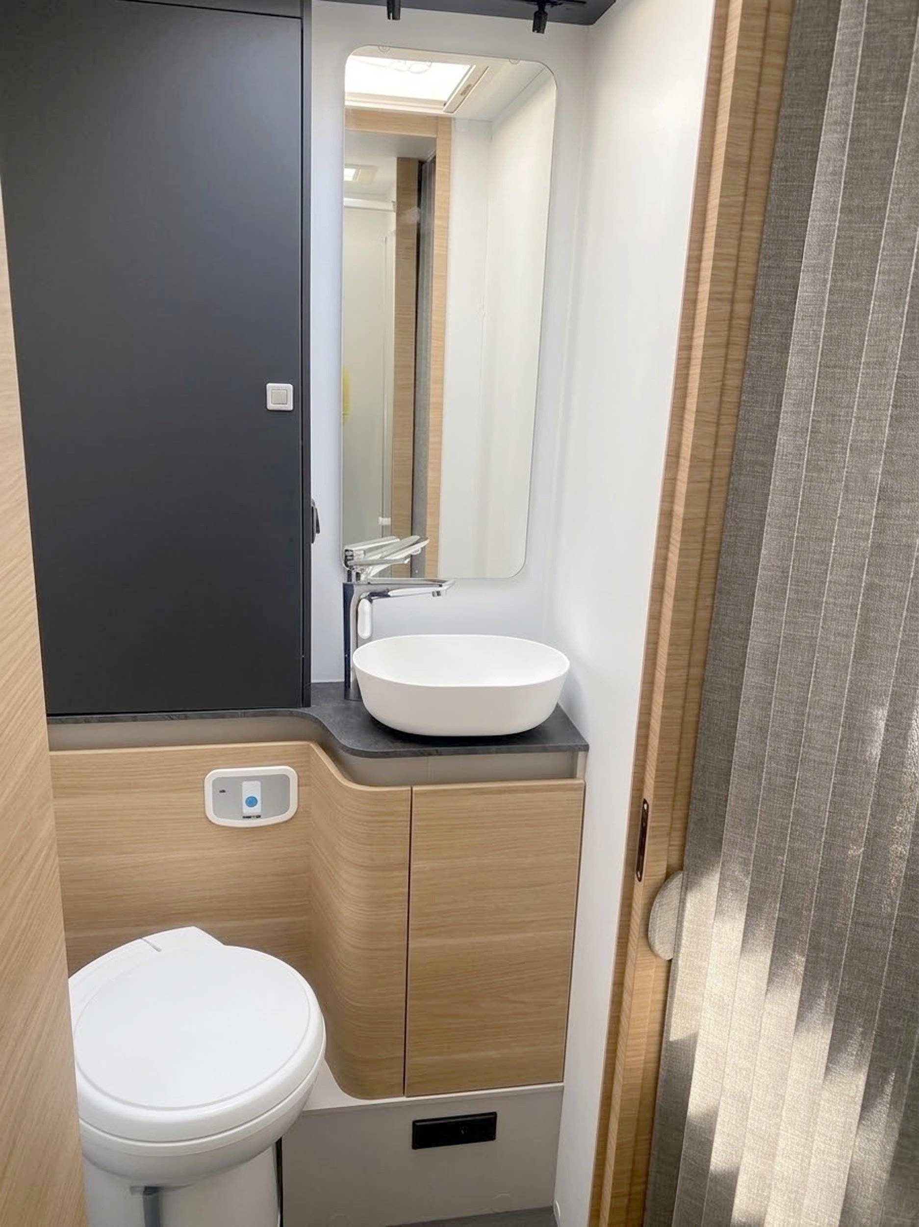 Adria Matrix 650 DL 60Y