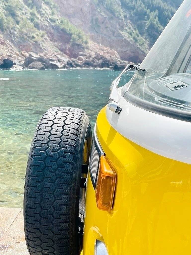 Volkswagen Combi T2B