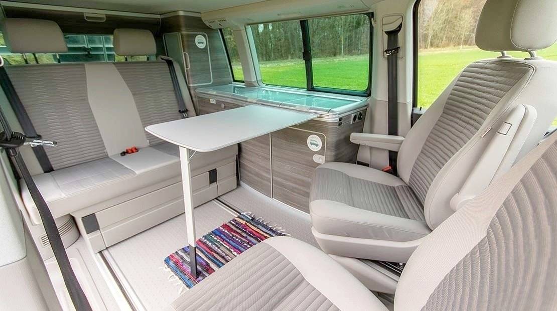 Dining Area Volkswagen T6 2,0 l 120 ch - Yescapa