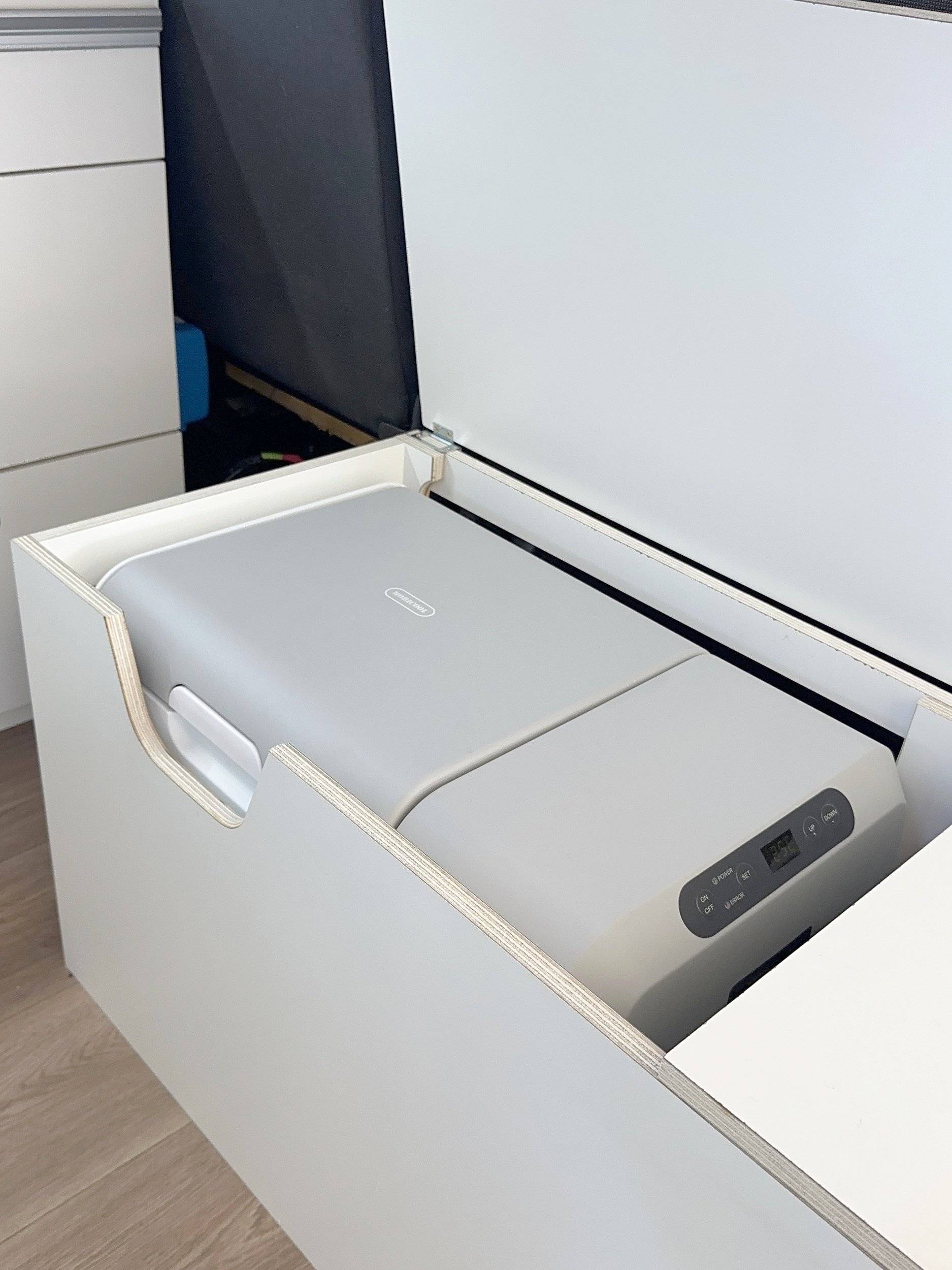 Dining Area Ford Custom 2,0 l 130 ch - Yescapa