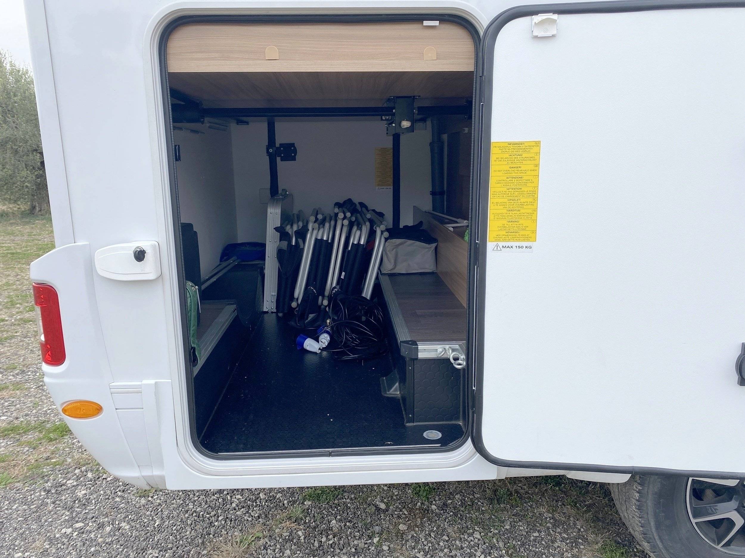 Adria CORAL XL 600DP