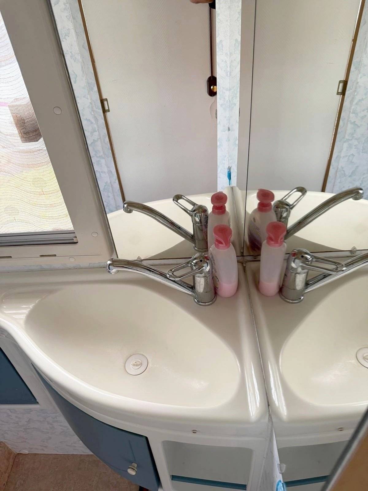 Car Caravane CARAVAN  