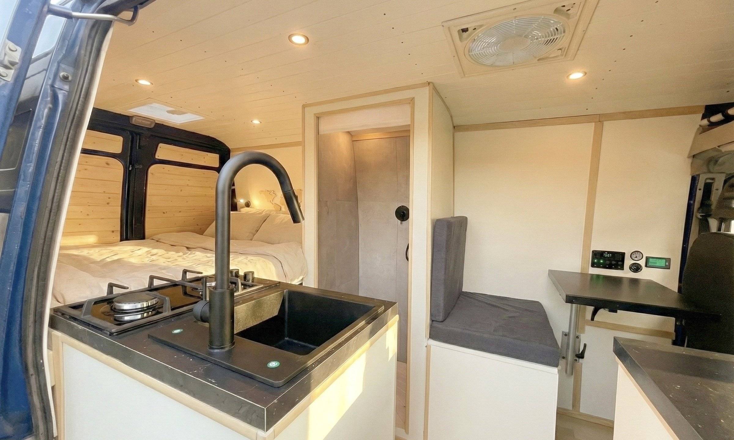 Berth Fiat Ducato 2.8 jtd - Yescapa