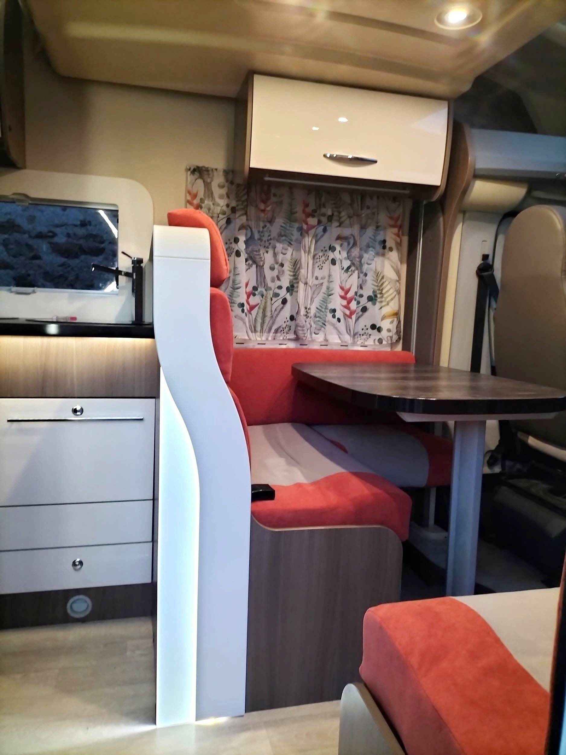 Chausson Welcome 718