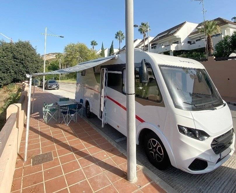 Voorkant 3/4 Fiat - Yescapa
