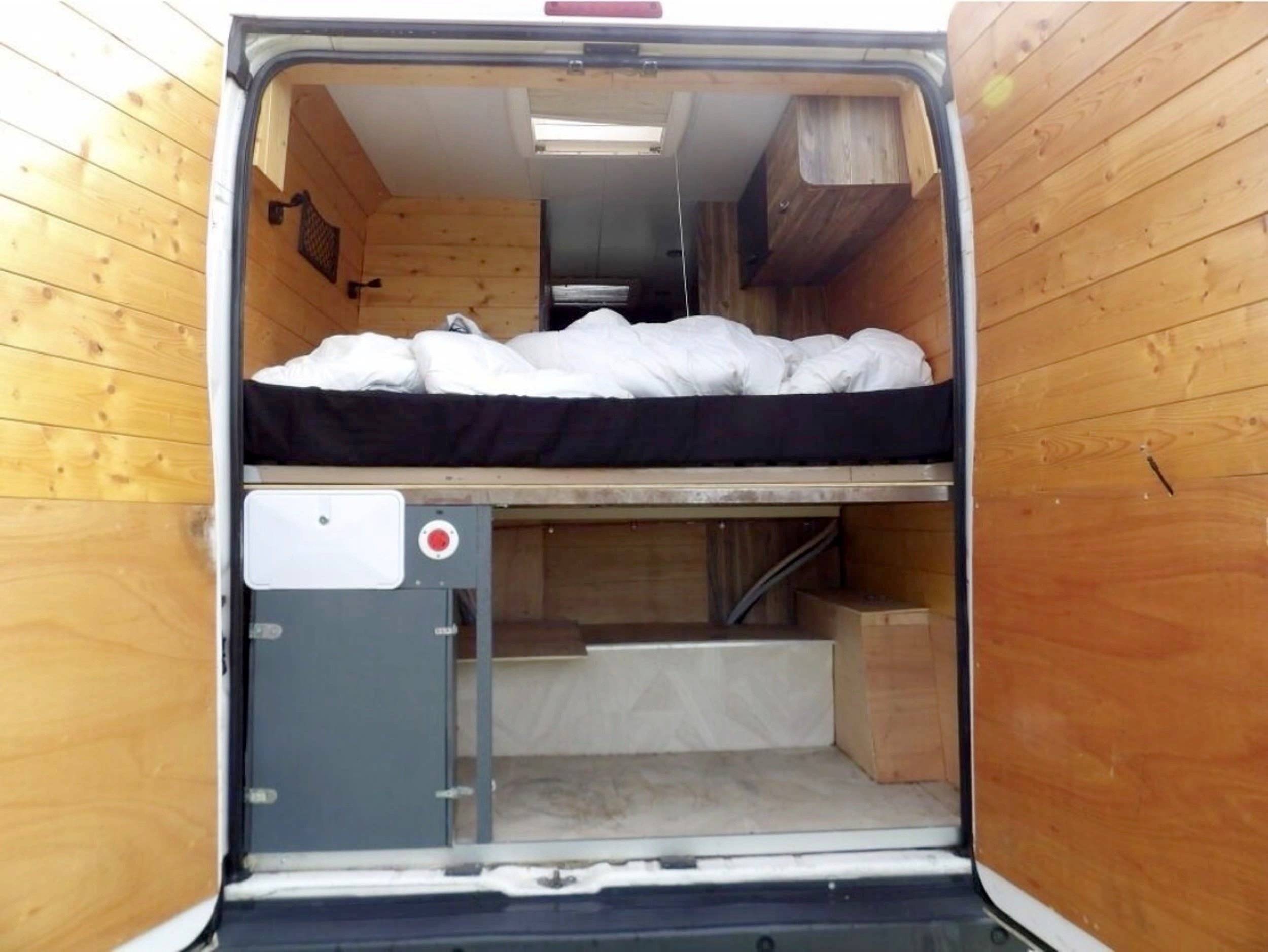 Dormidas Peugeot Boxer 2,2 l hdi 130 ch - Yescapa