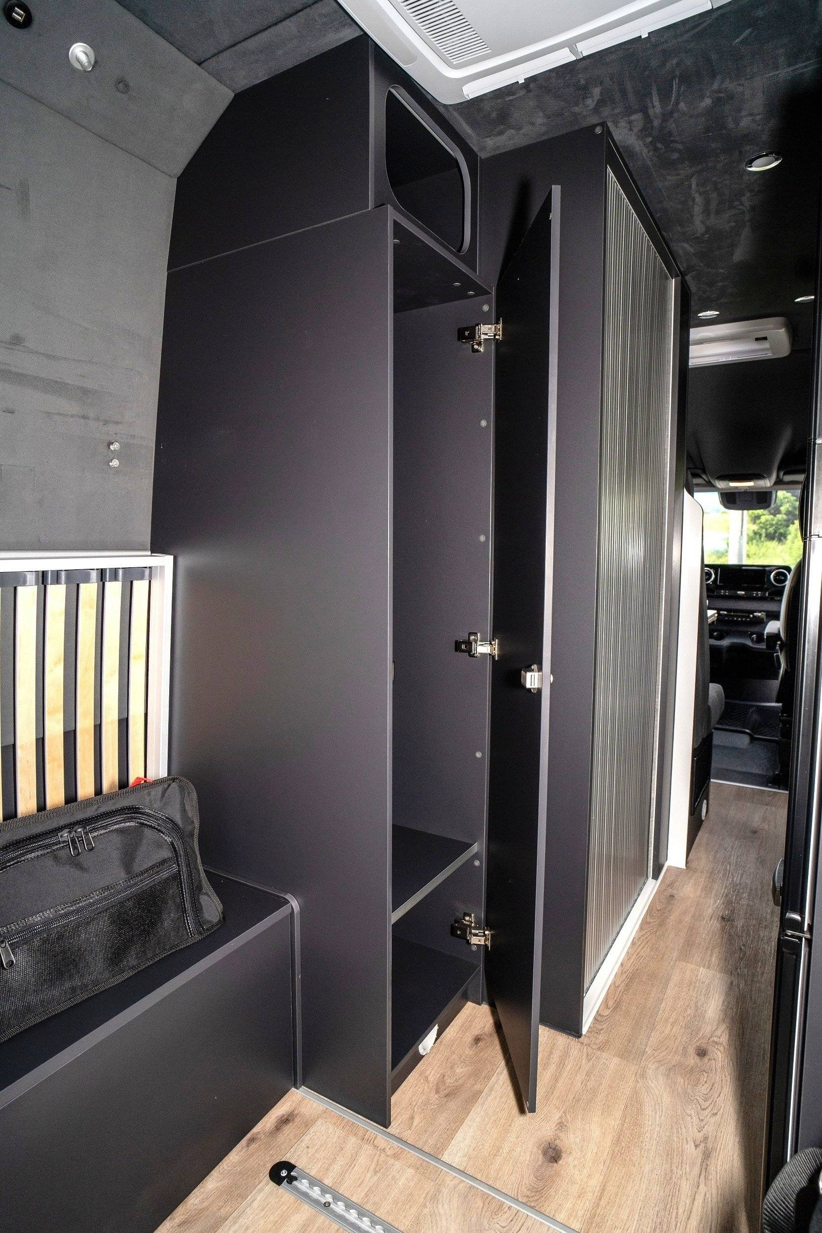 Aquila Stenar 4 Sprinter 319 2WD L4H3