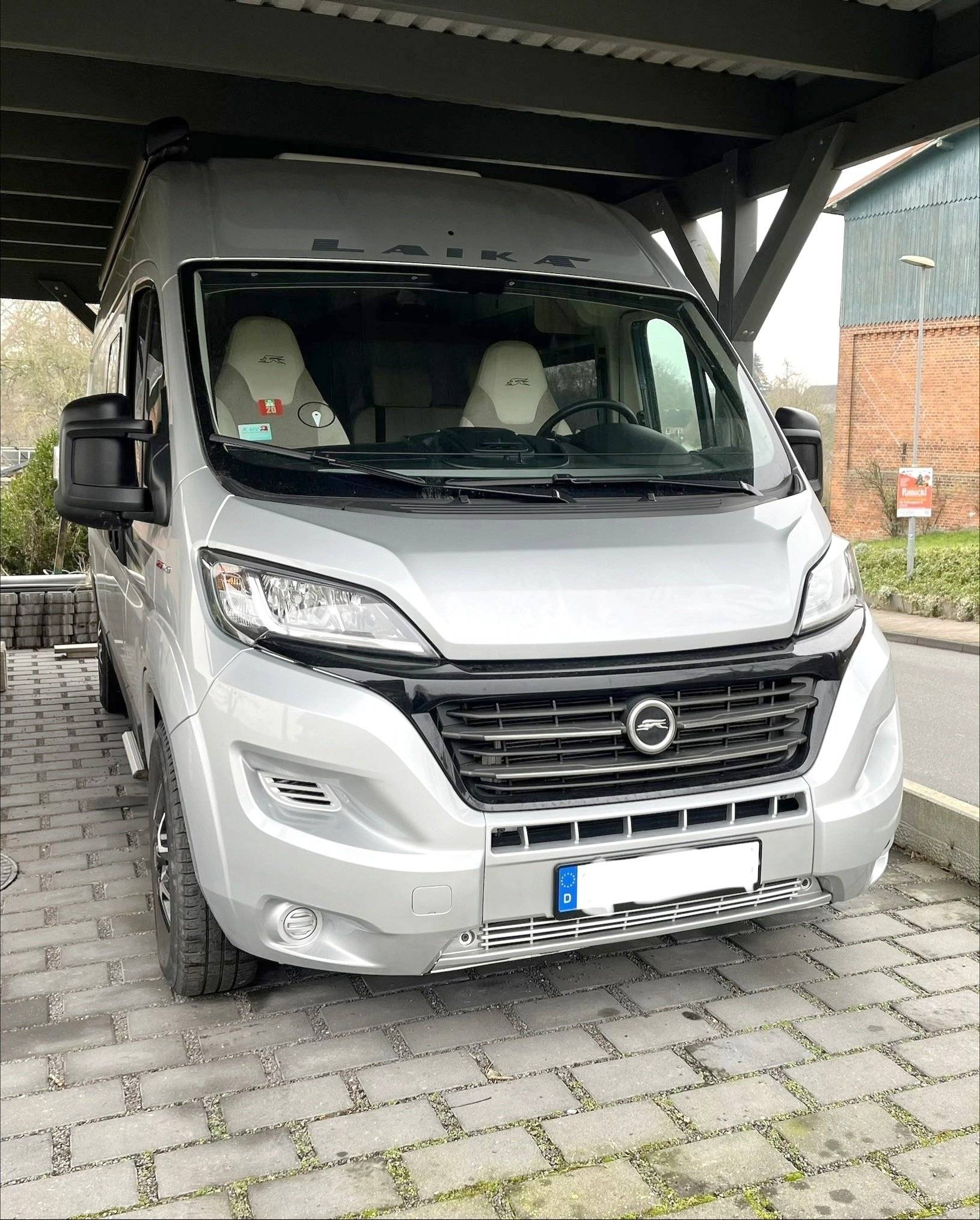 Front view from 3/4 Fiat Ducato 2,3 l Multijet 130 ch. - Yescapa
