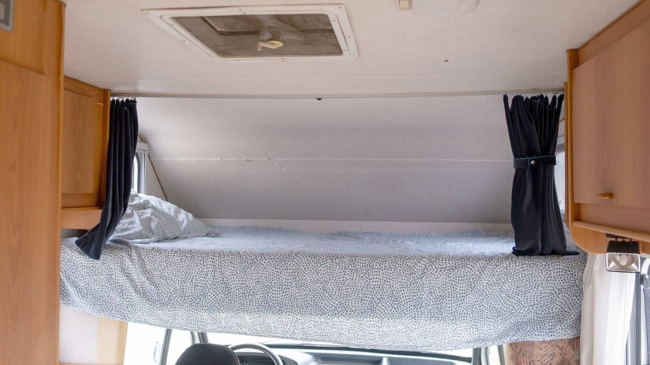 slaapplaatsen Ford FORD TRANSIT - Yescapa