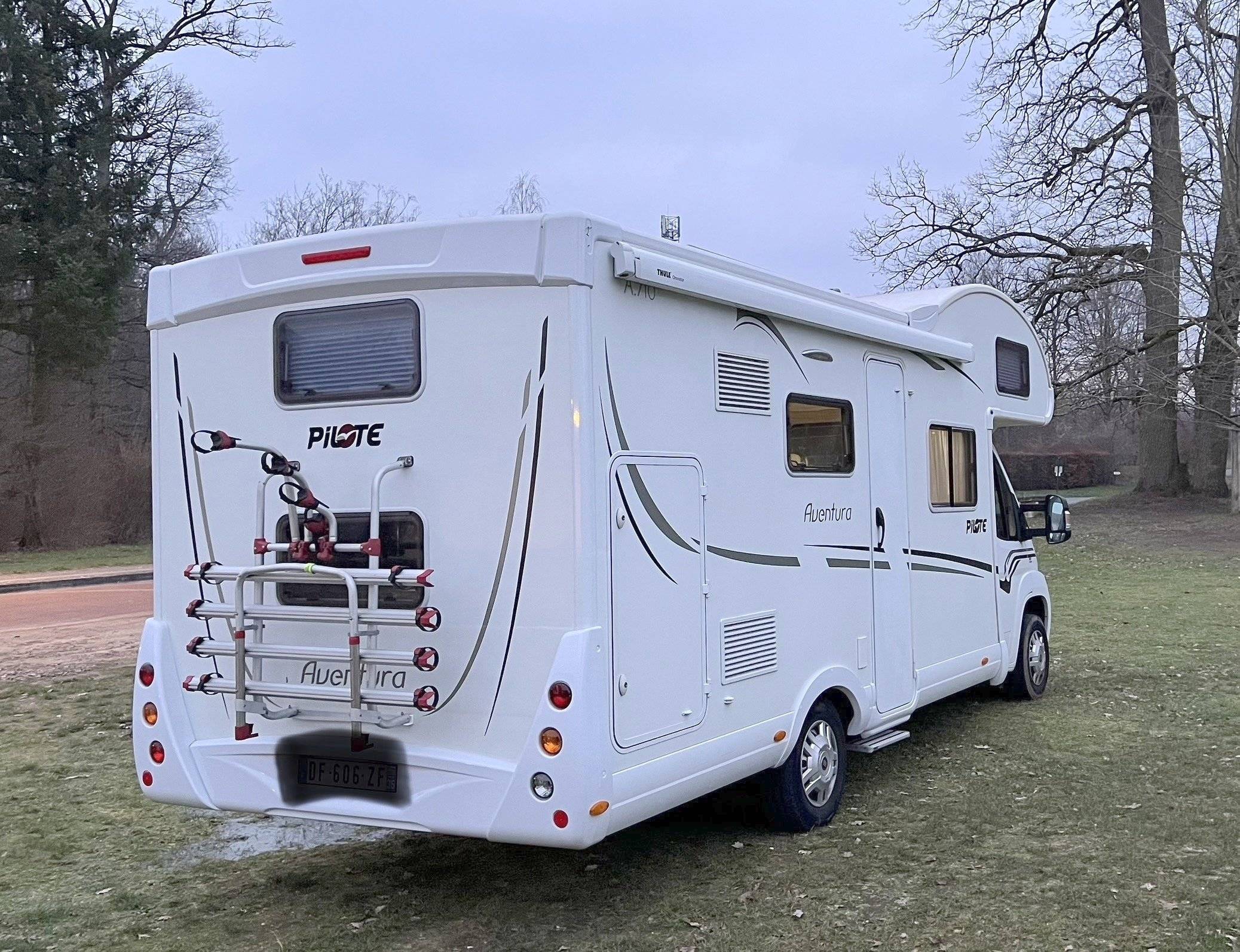 Pilote Adventure A710 AEG