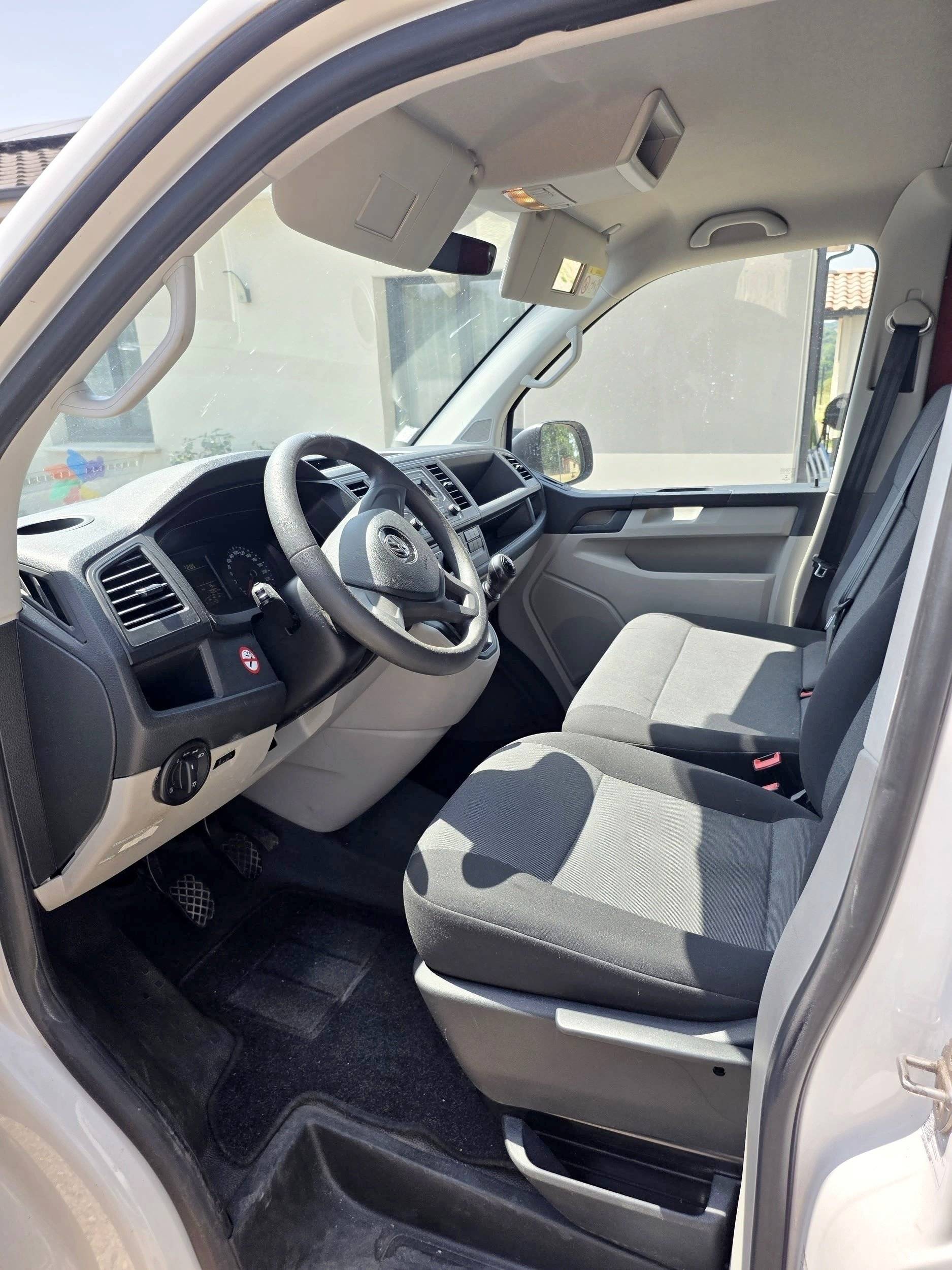 Cabina di guida Volkswagen Transporter T6 2,0 l 150ch - Yescapa