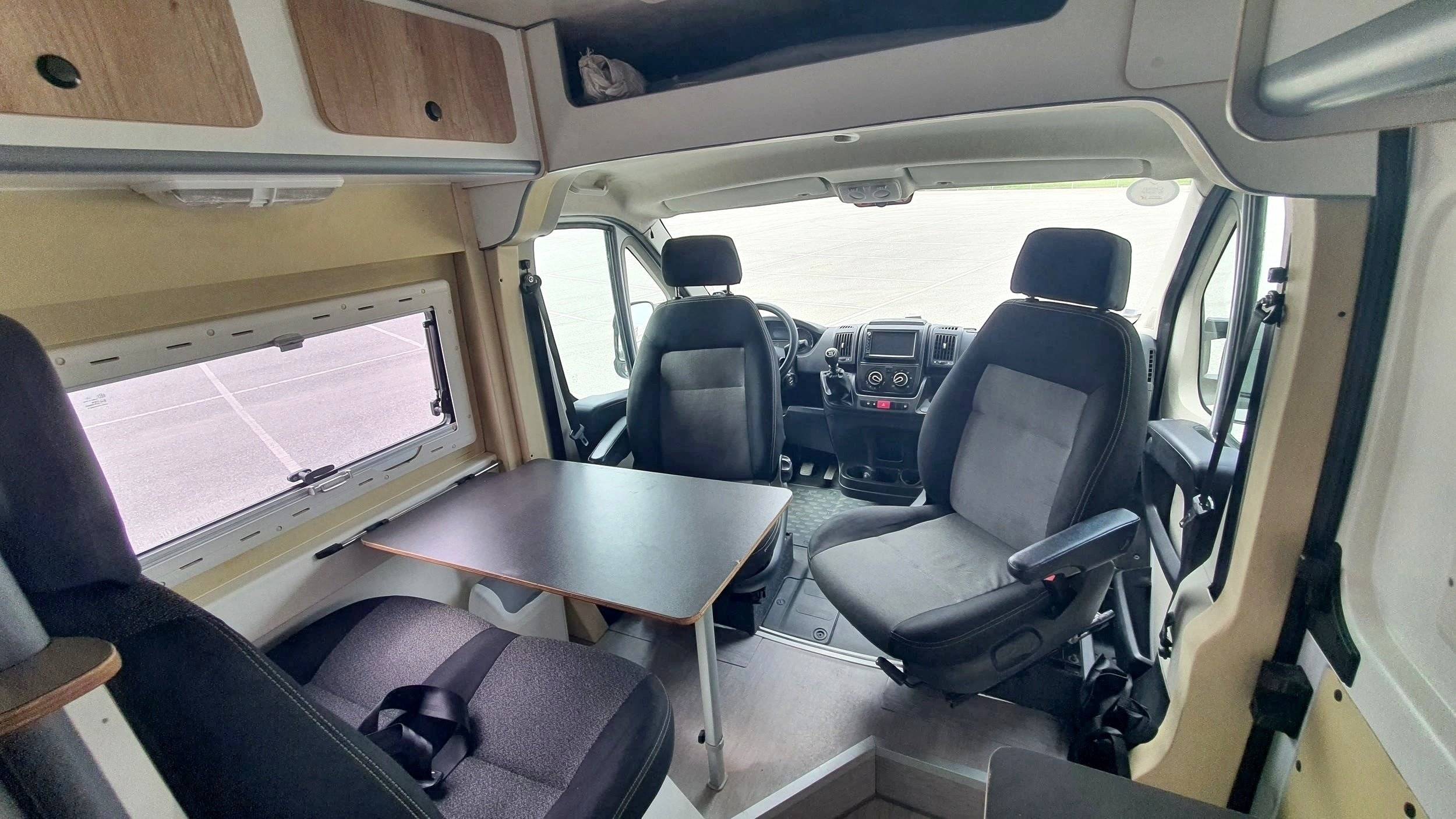 Camper Track 2,0 l 115 ch