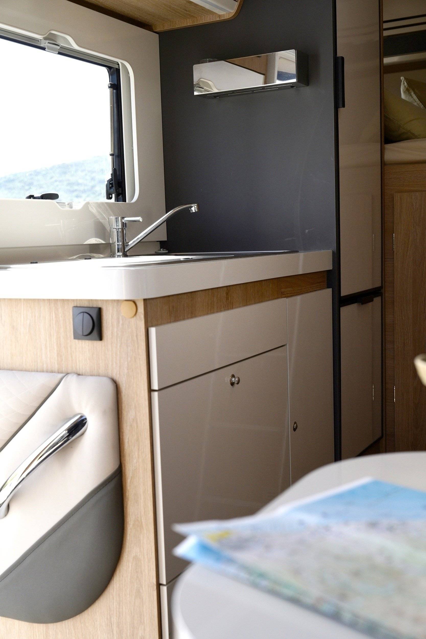 Car Caravane CARAVAN  