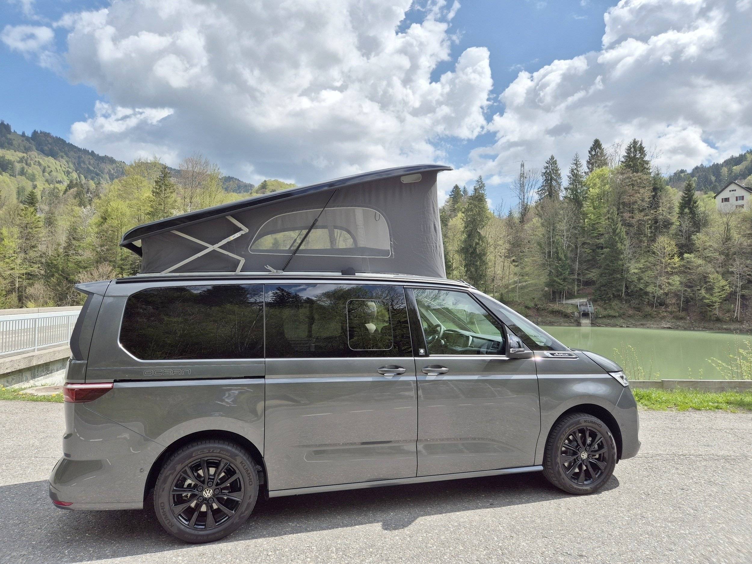 Volkswagen T7 New California Ocean PHEV 4M