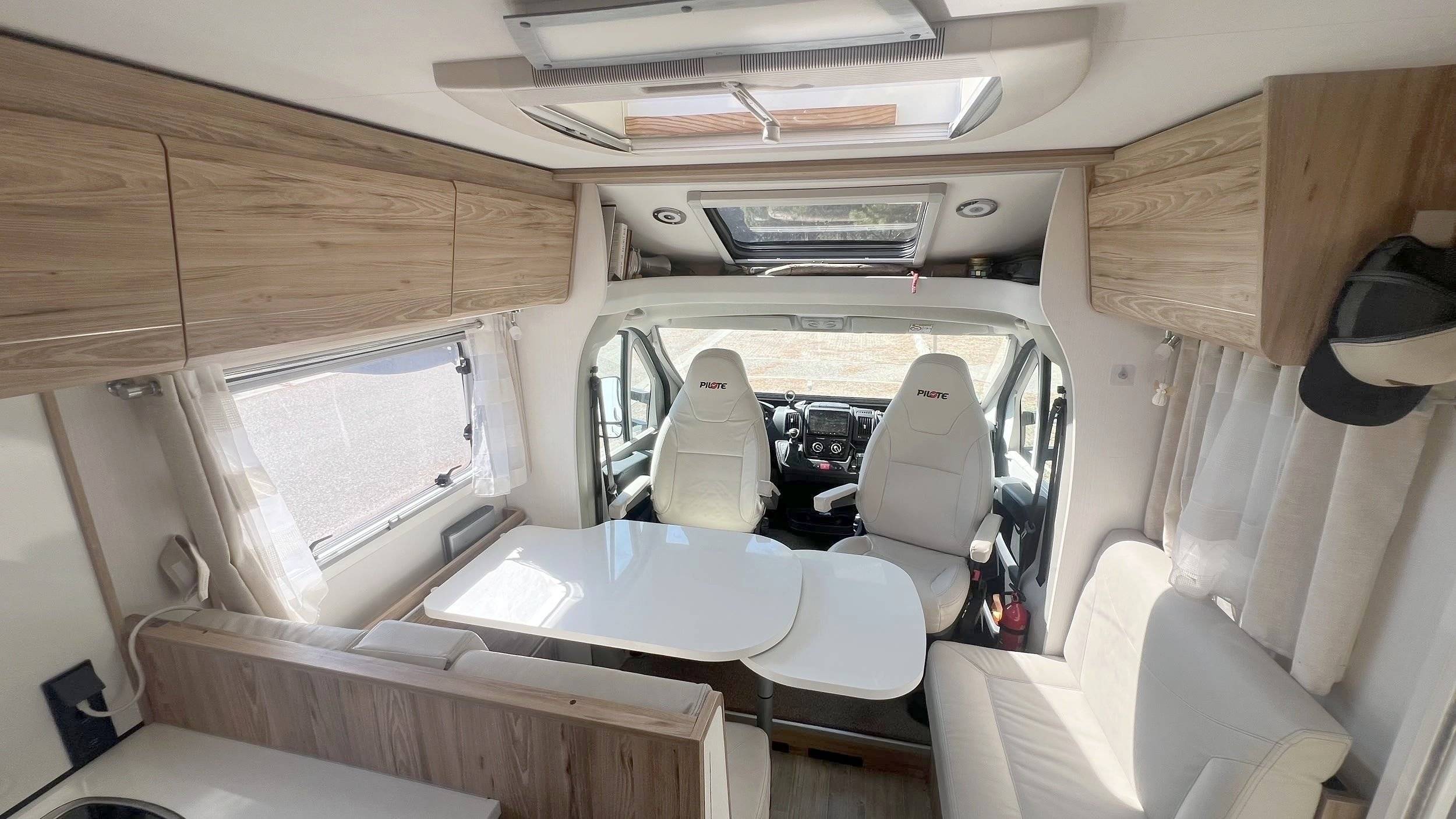 Pilote P740 Gj Essentiel