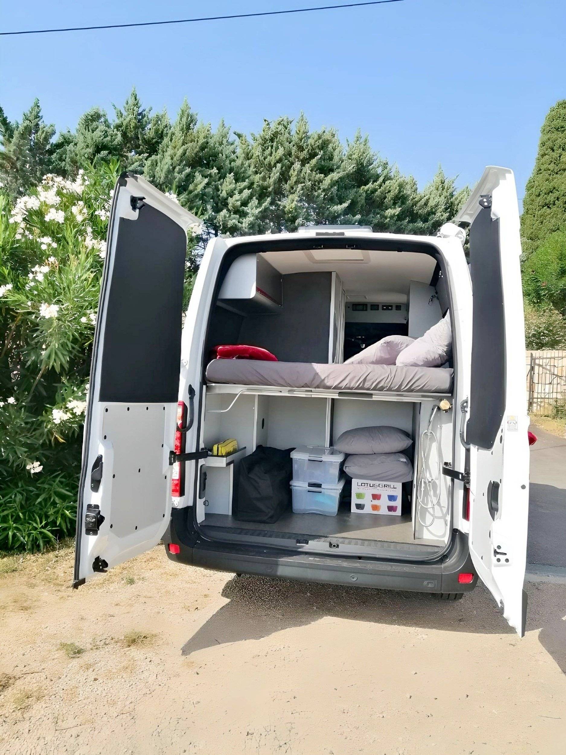 eastwander Renault master