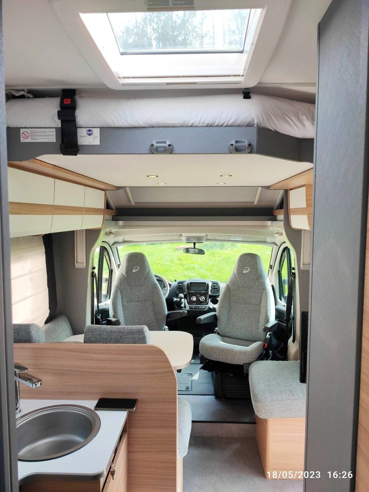 Dethleffs Dethleffs 7052 DBM