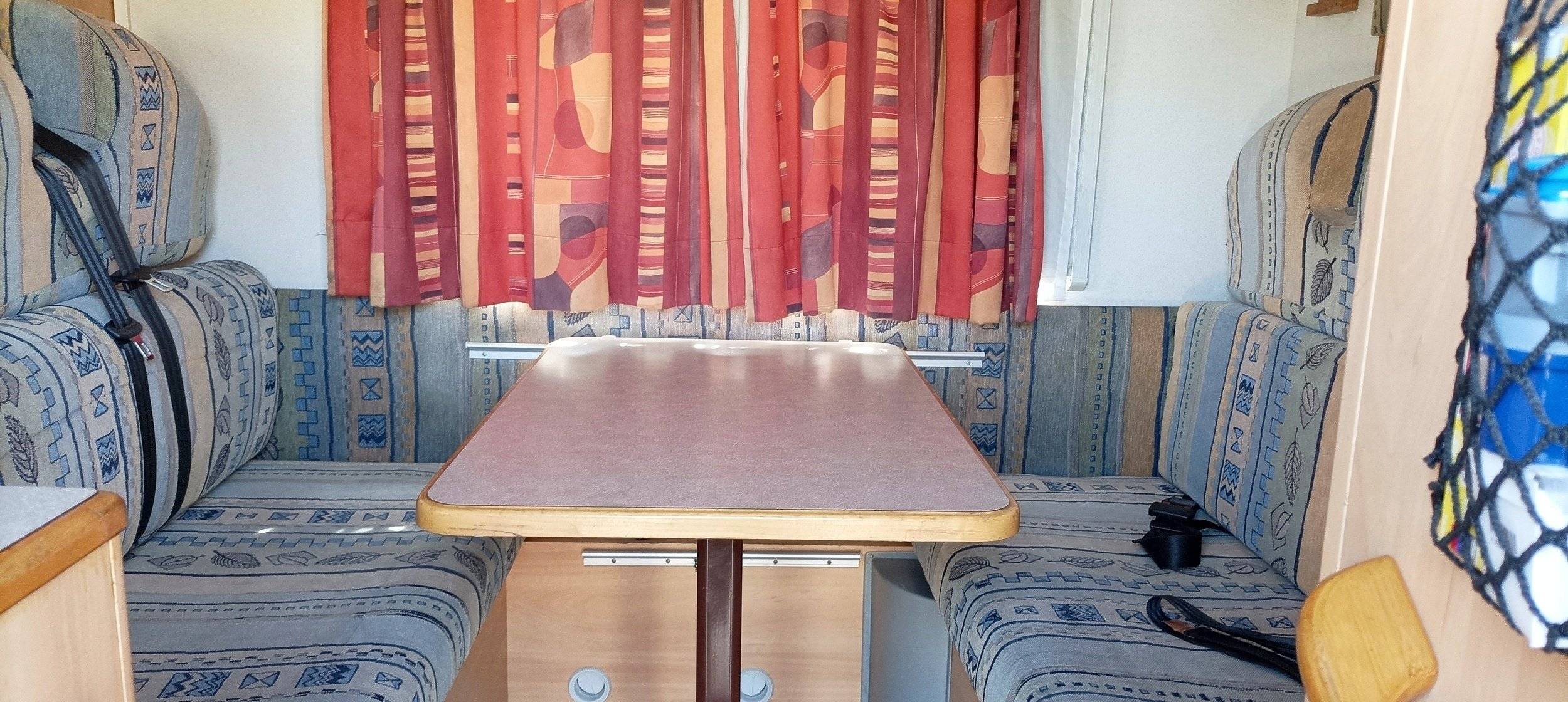 Dining Area Fiat - Yescapa