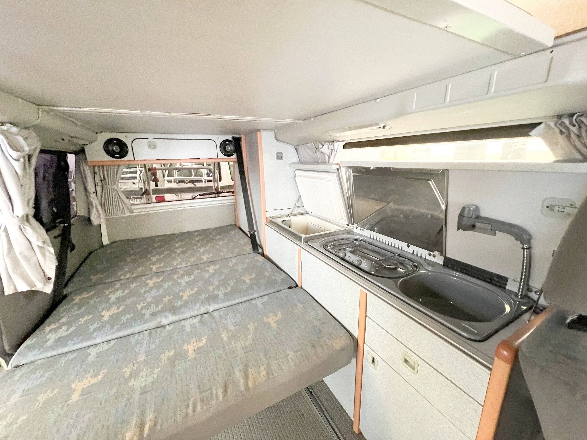 Volkswagen California Wing