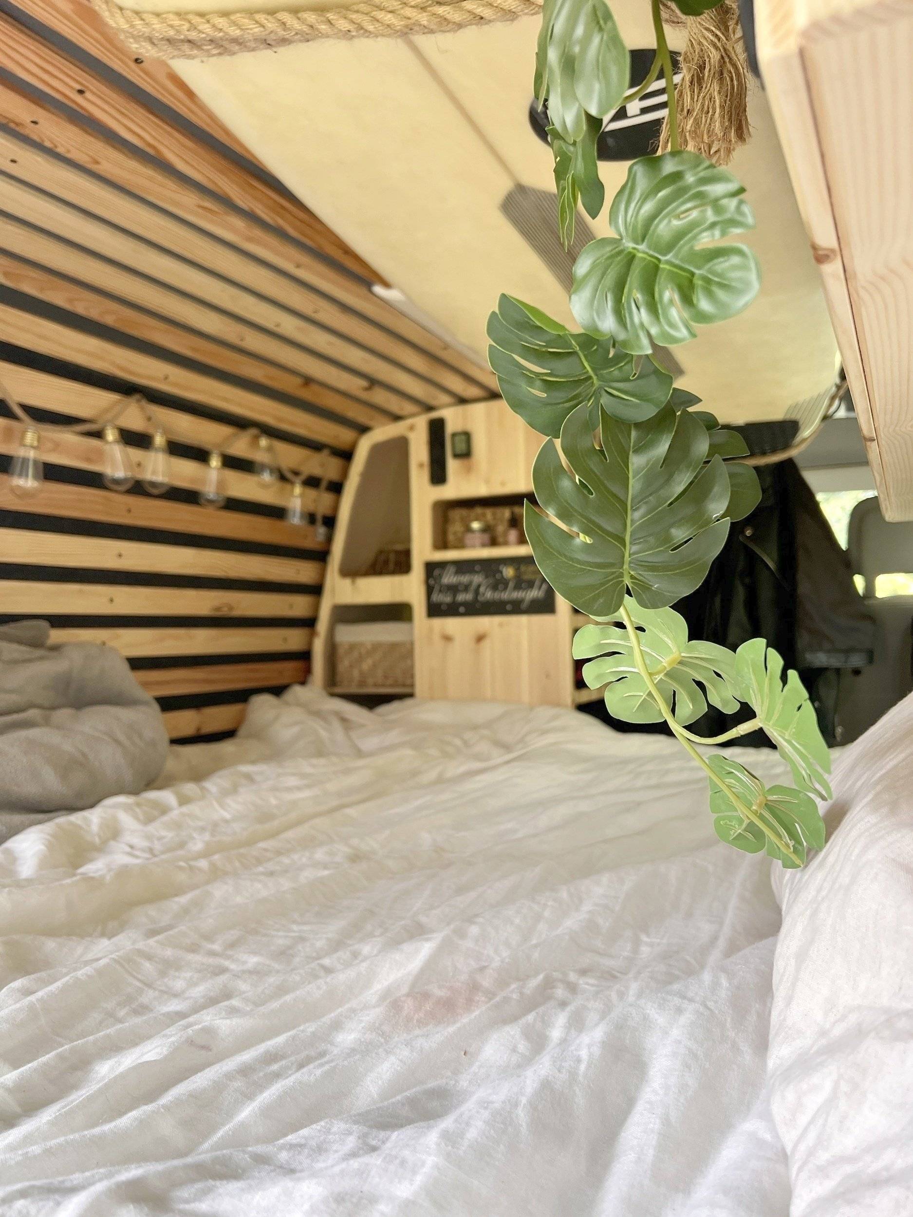 Alpes Camping-Car Transporter T4 2.4D