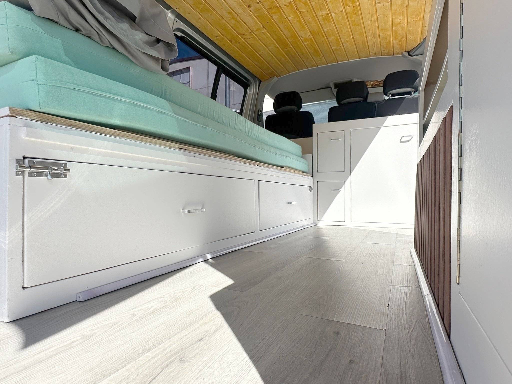 Adria T5 1,9 l 102 ch