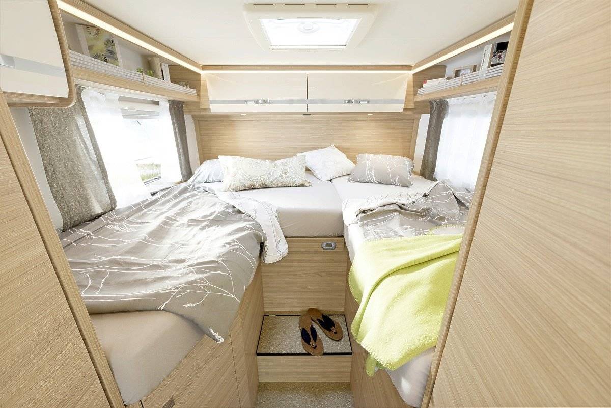 Plazas en cama Dethleffs I 6 - Yescapa