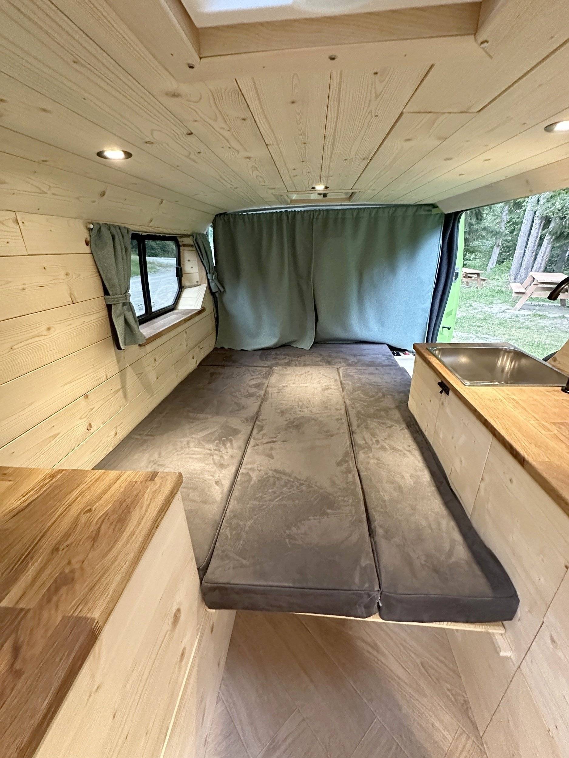 Slaapplaatsen Renault Renault Trafic - Yescapa