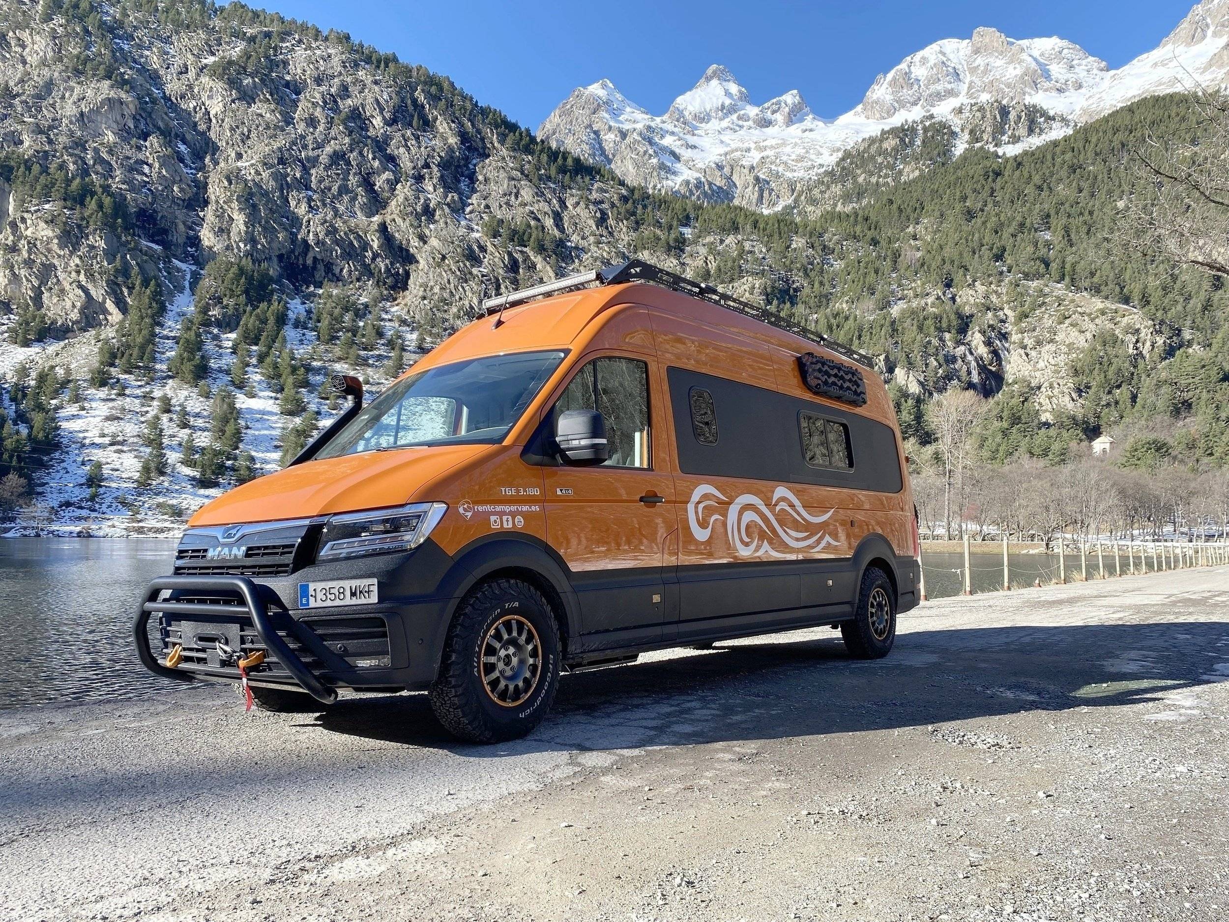 TGE3 180CV L4H4 4X4 MAN