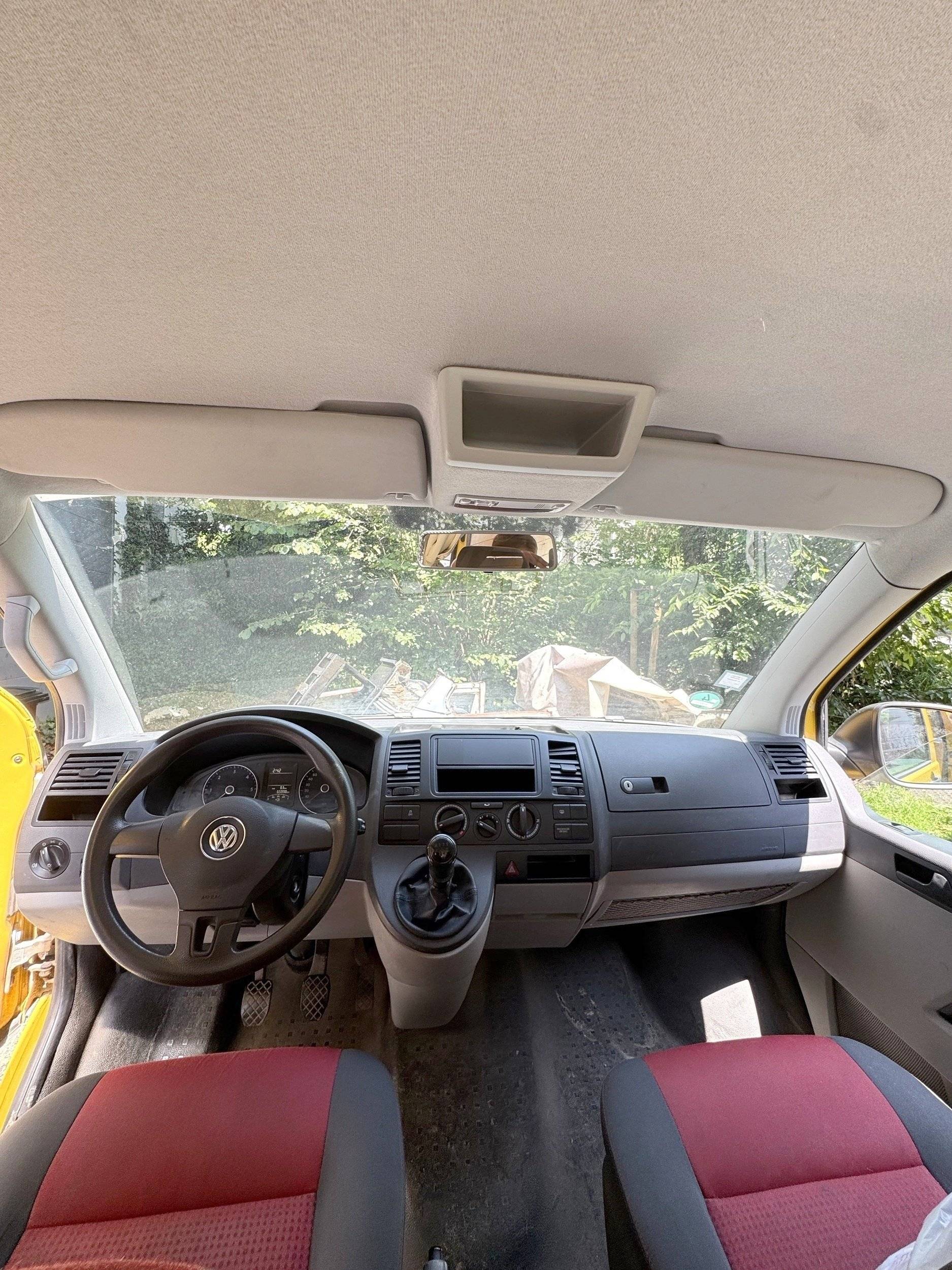 Volkswagen T5 2 l 84 ch