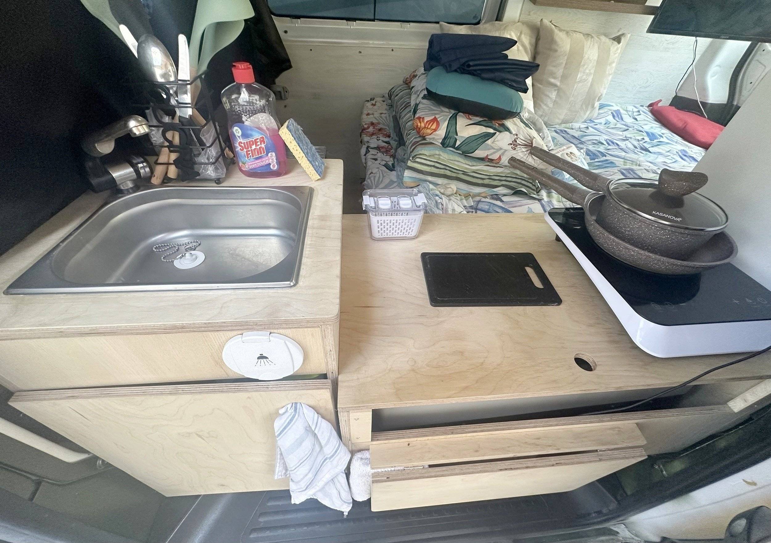 Cocina Volkswagen T5 - Yescapa