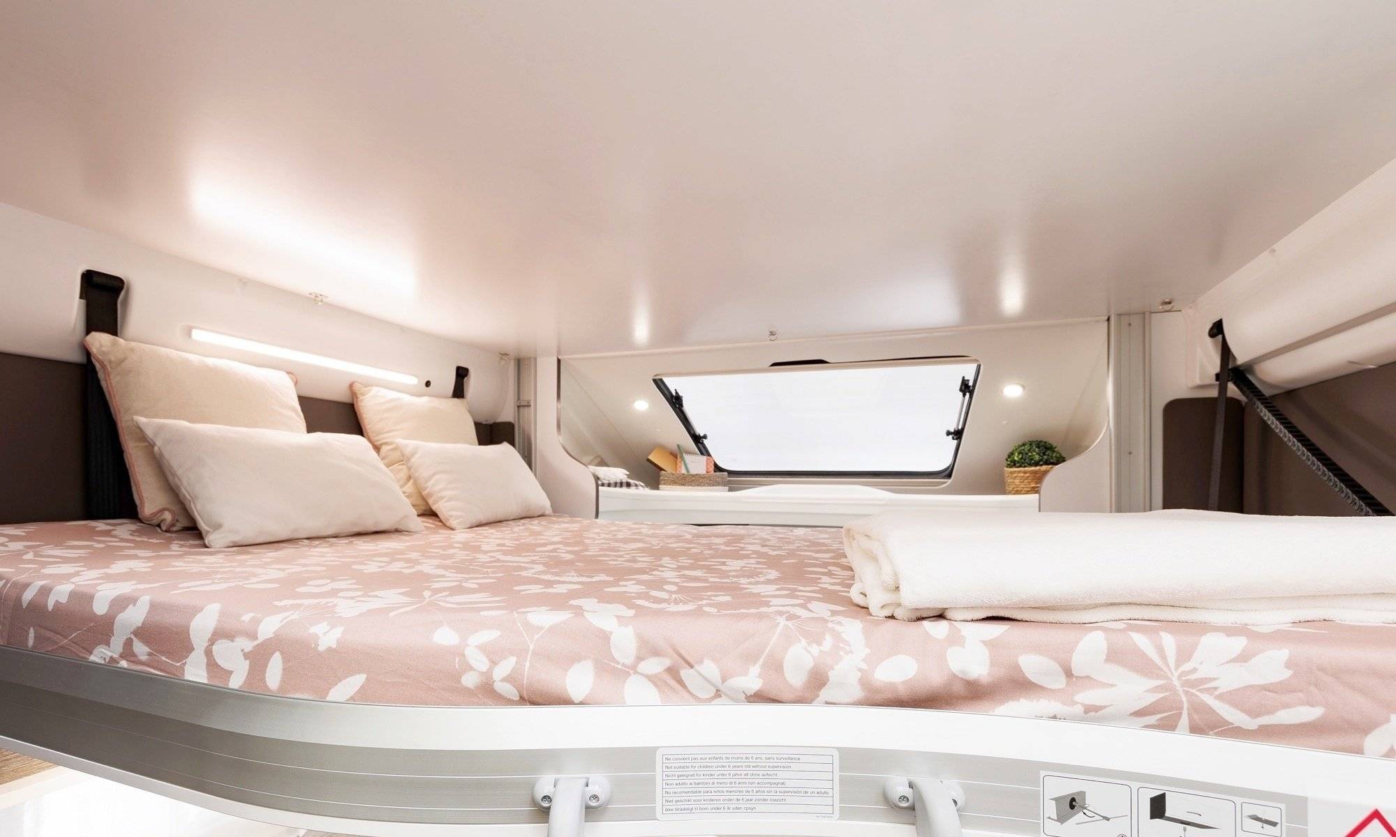 Dormidas Ford Transit 2,0 BlueTDCi 170CV - Yescapa