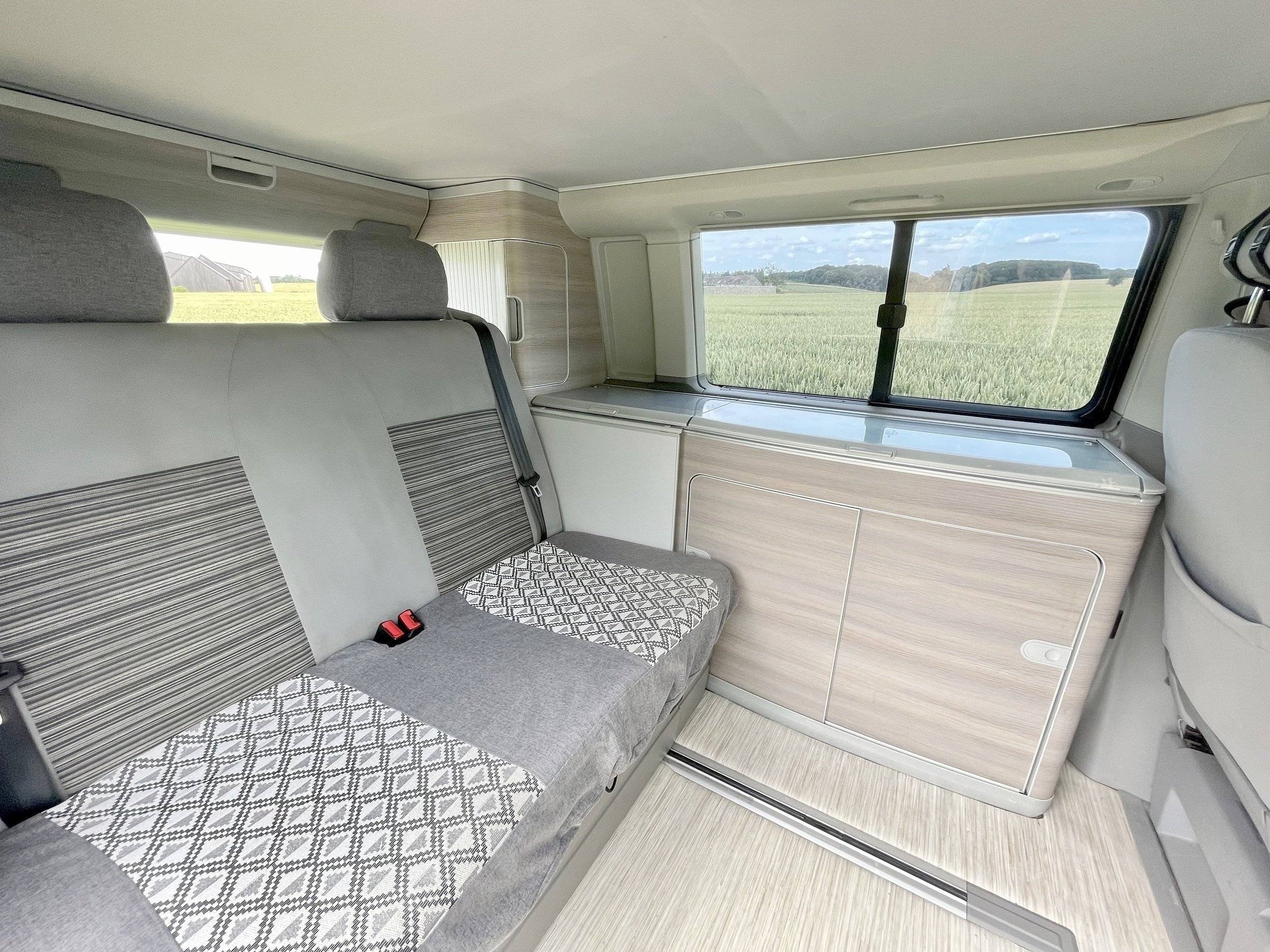 Volkswagen T5 California Coast