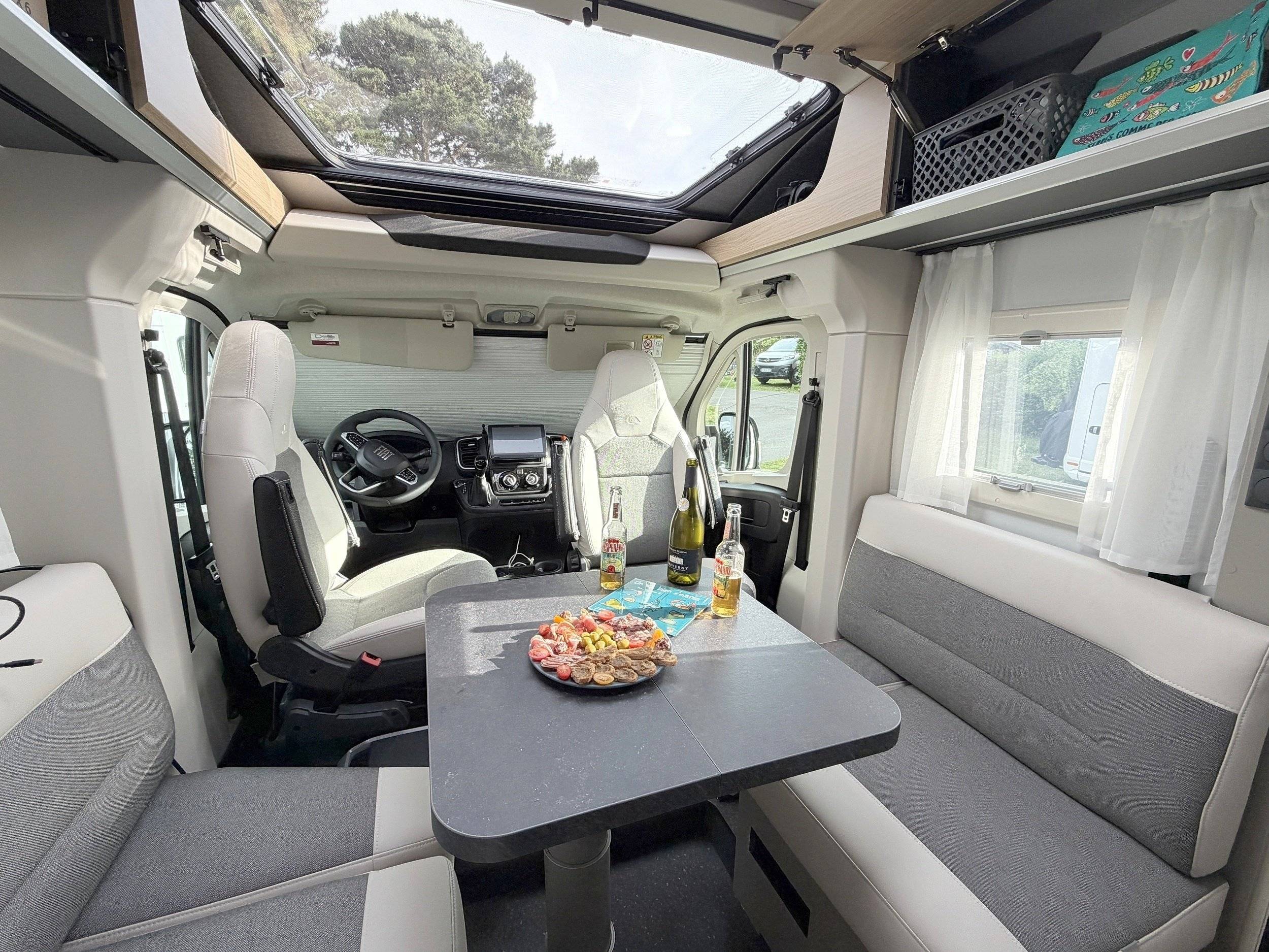 Adria COMPACT SELECT DC 