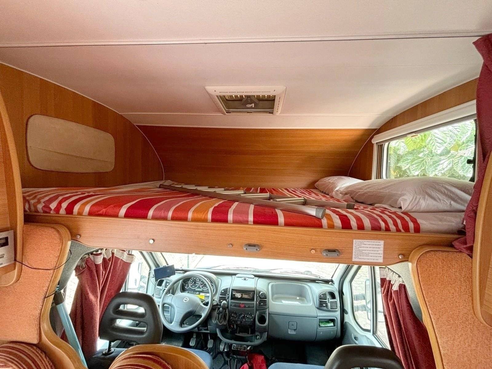 Schlafplätze Fiat ducato 2.8 jtp chassis al-ko - Yescapa