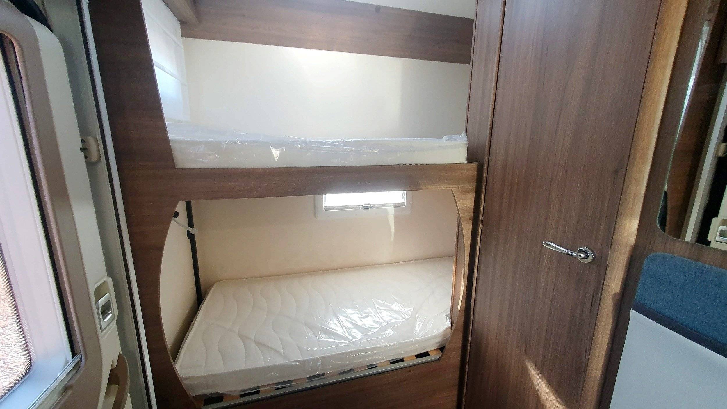 Elnagh Elnagh  Baron 22 