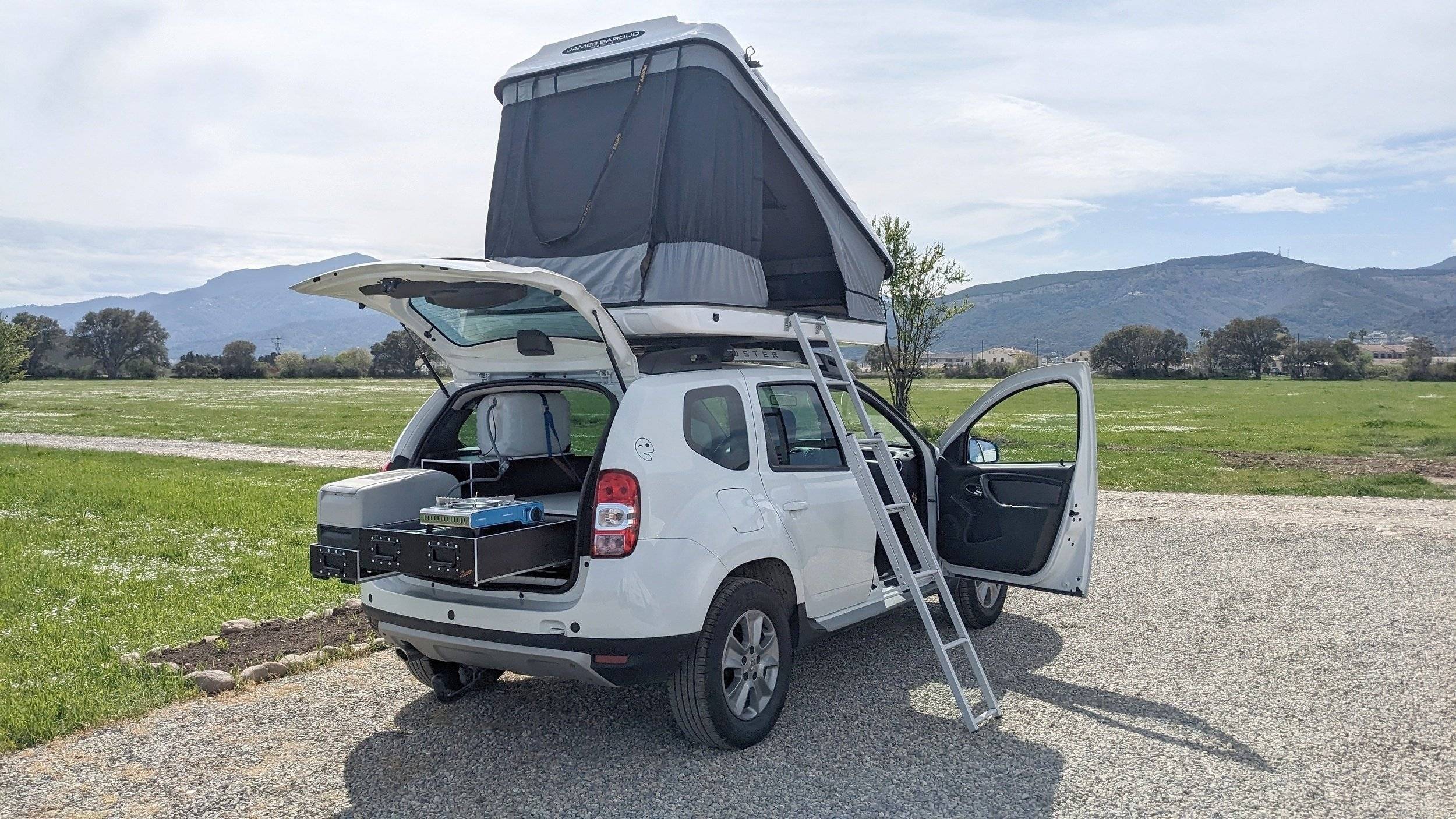 Dacia duster hotsell roof tent