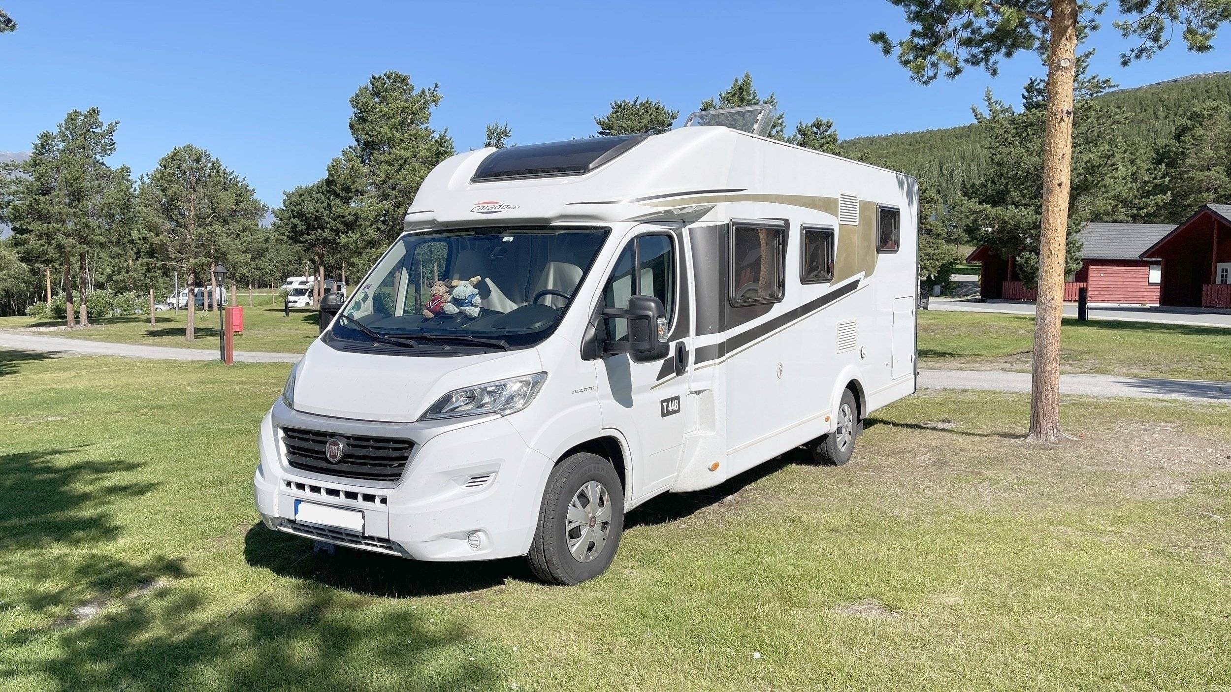 Front view from 3/4 Fiat Ducato 2,3 l 130 ch - Yescapa
