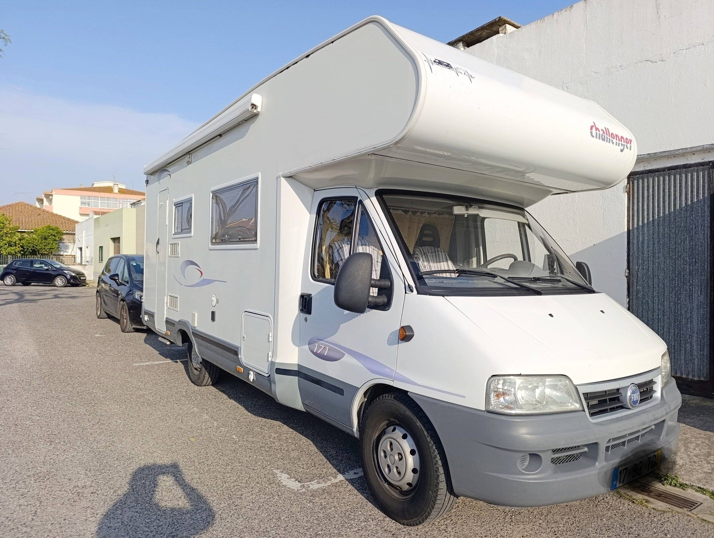 Vista de 3/4 Fiat 2.8 jtd 244 - Yescapa