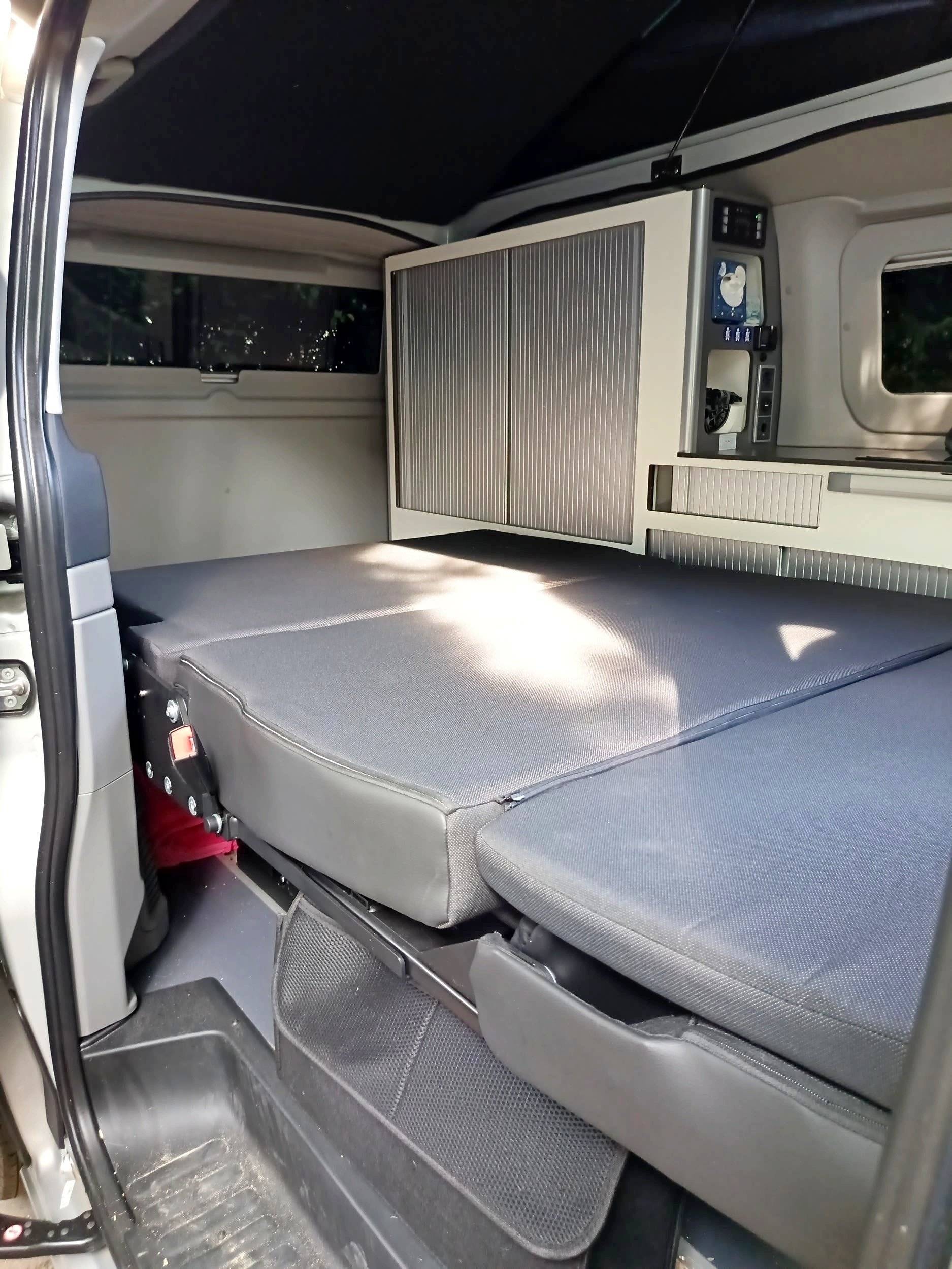 Couchages Ford Transit - Yescapa